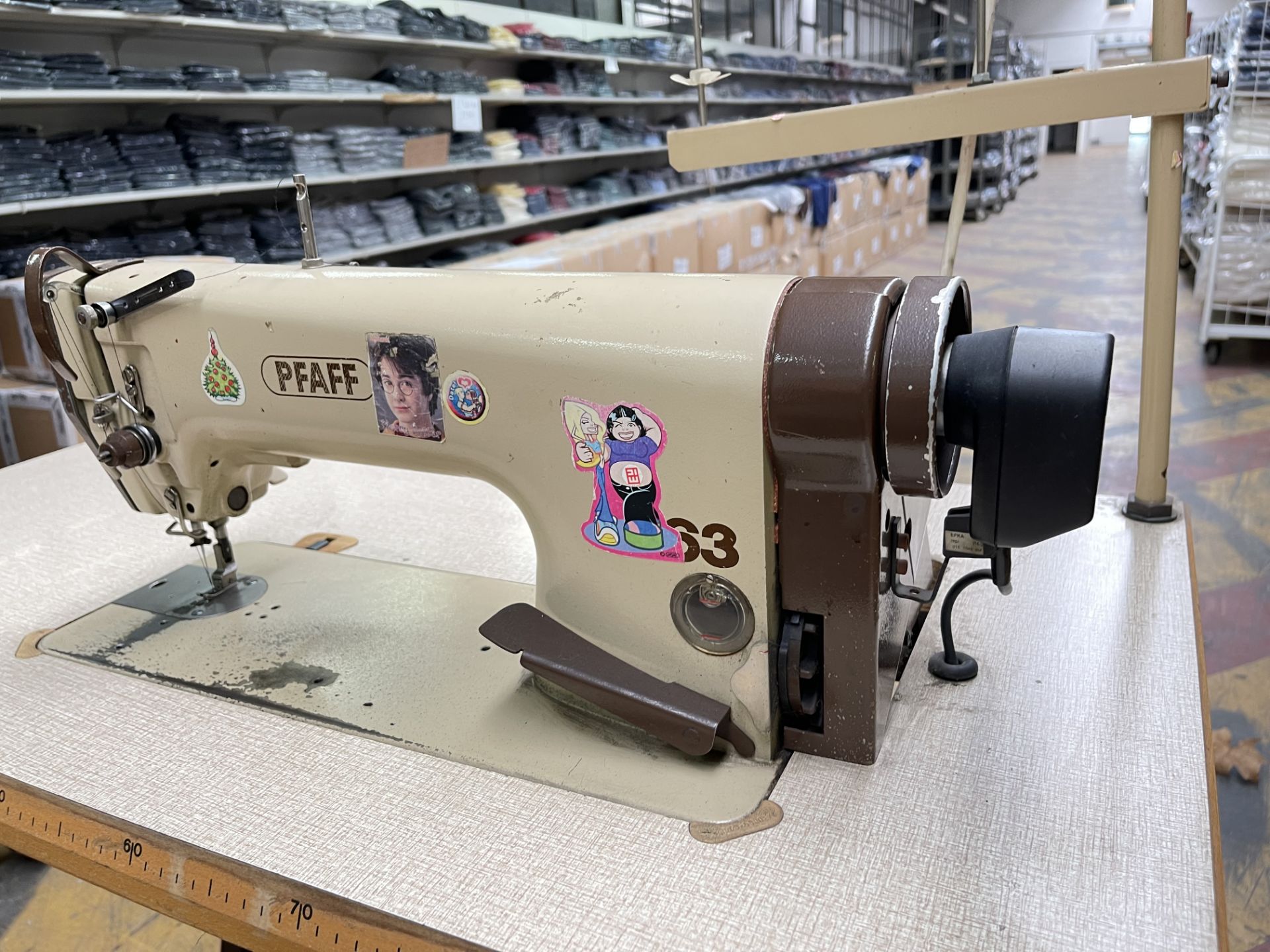 Pfaff 563 Industrial Sewing machine. S/No 1487585 - Image 5 of 8