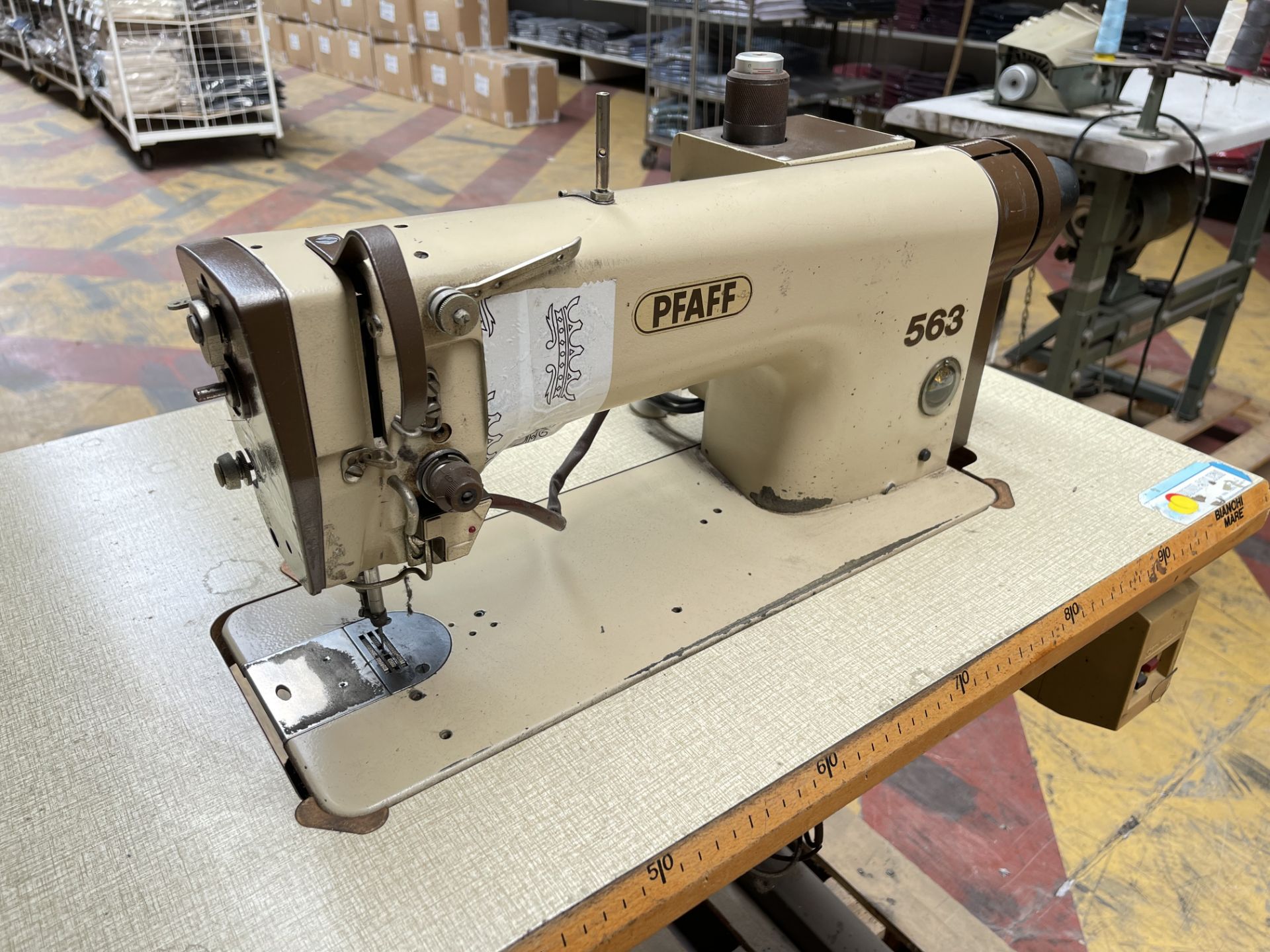 Pfaff 653 Industrial Sewing machine. S/No 347531 - Image 4 of 7
