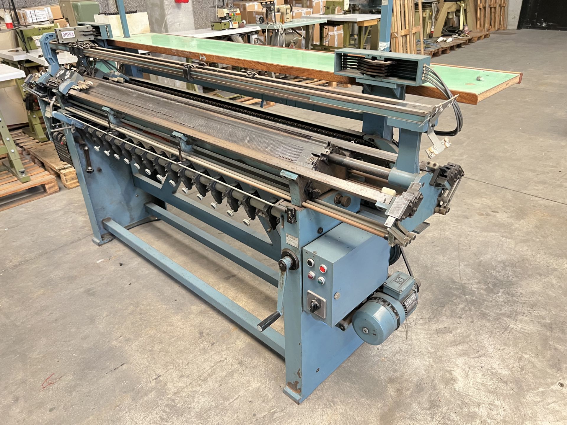 Omega 8/160 Flat Bed Knitting Machine - Image 2 of 11