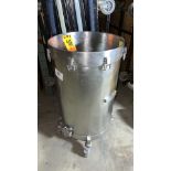 100L Mobile Stainless Steel Tank w/ Lockable Casters