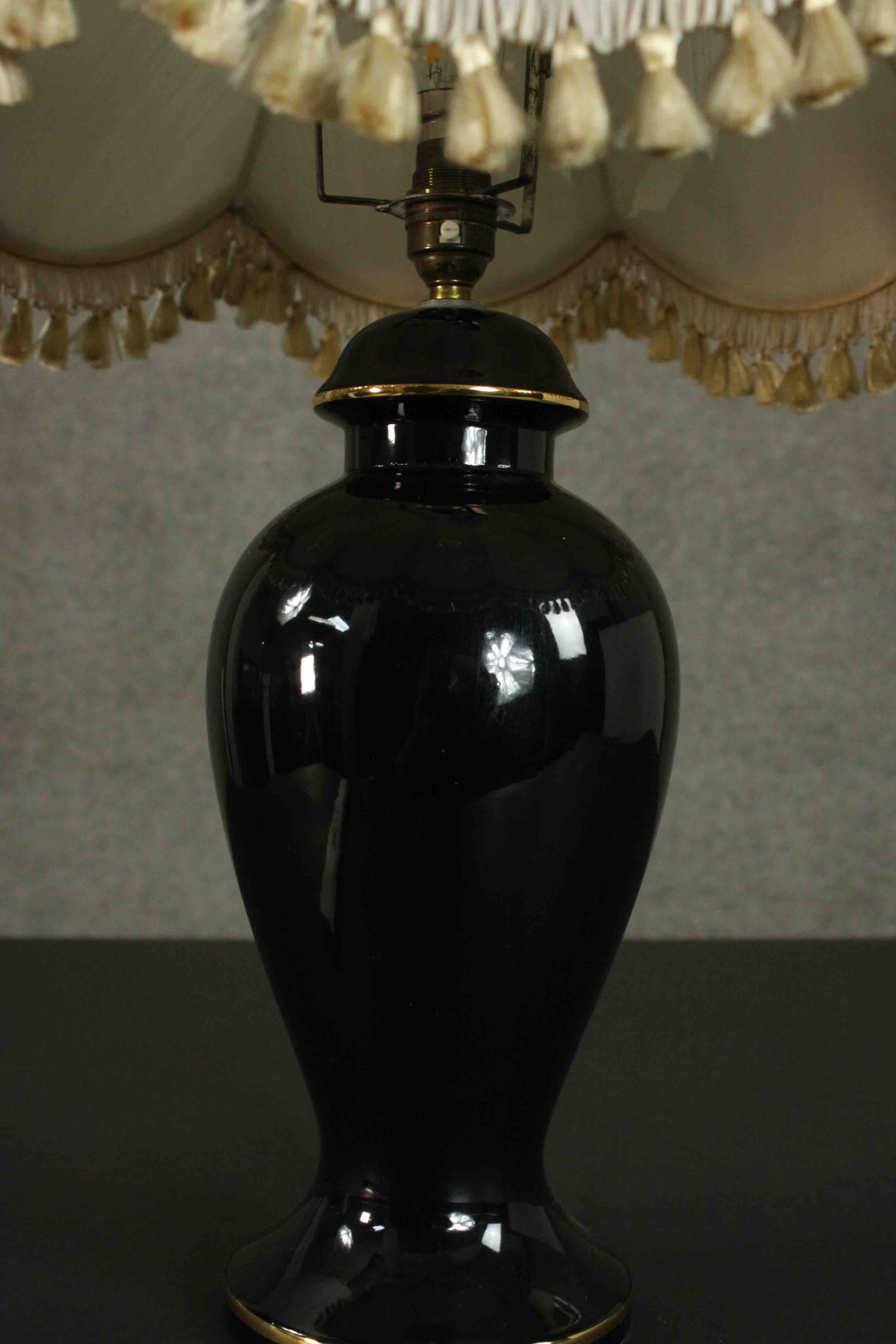 A late 20th century black glazed ceramic baluster form table lamp, with a cream coloured shade. H.75 - Image 4 of 4