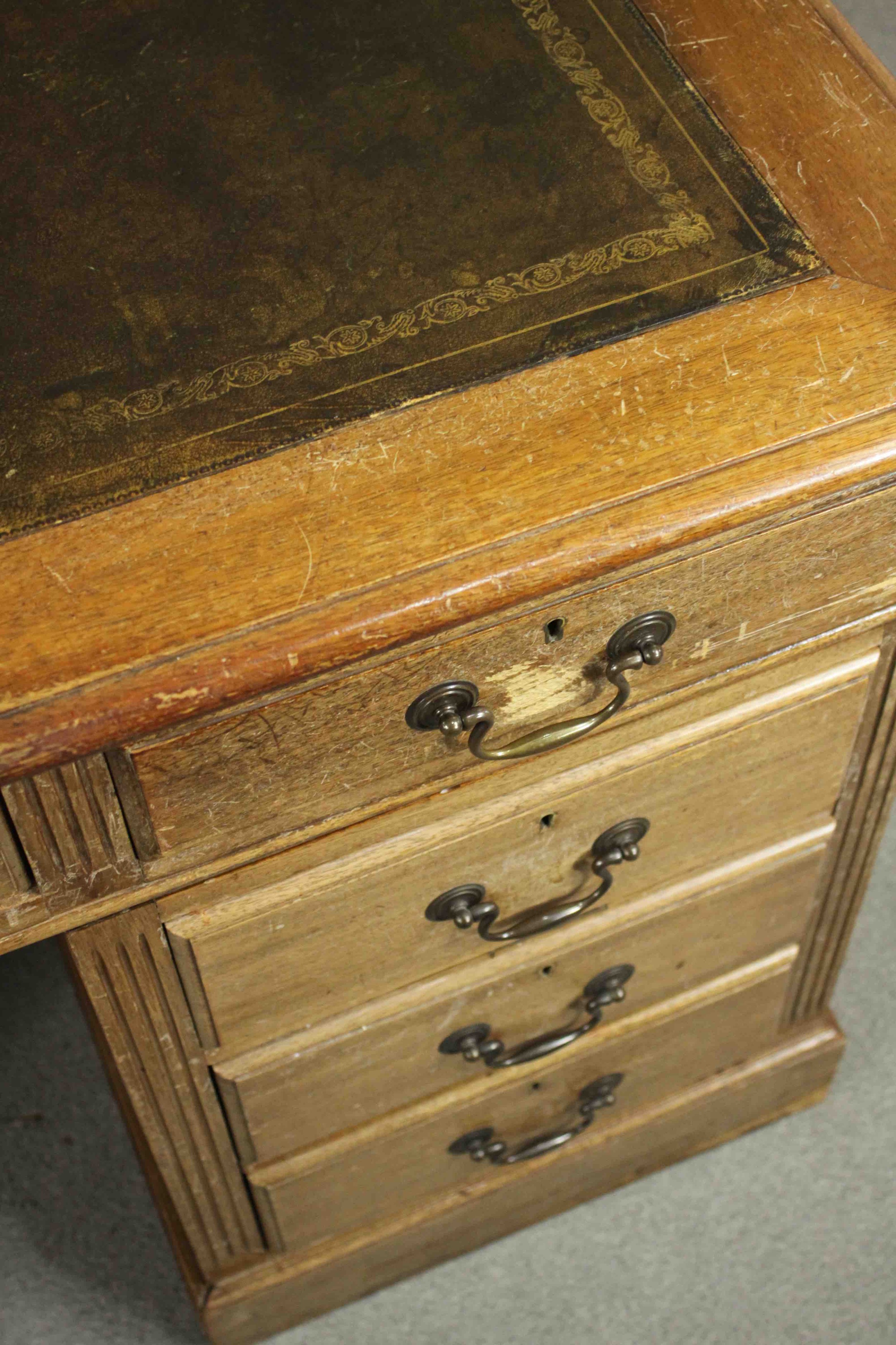 An early 20th century pedestal desk, with a leather writing insert over an arrangement of nine - Image 9 of 11