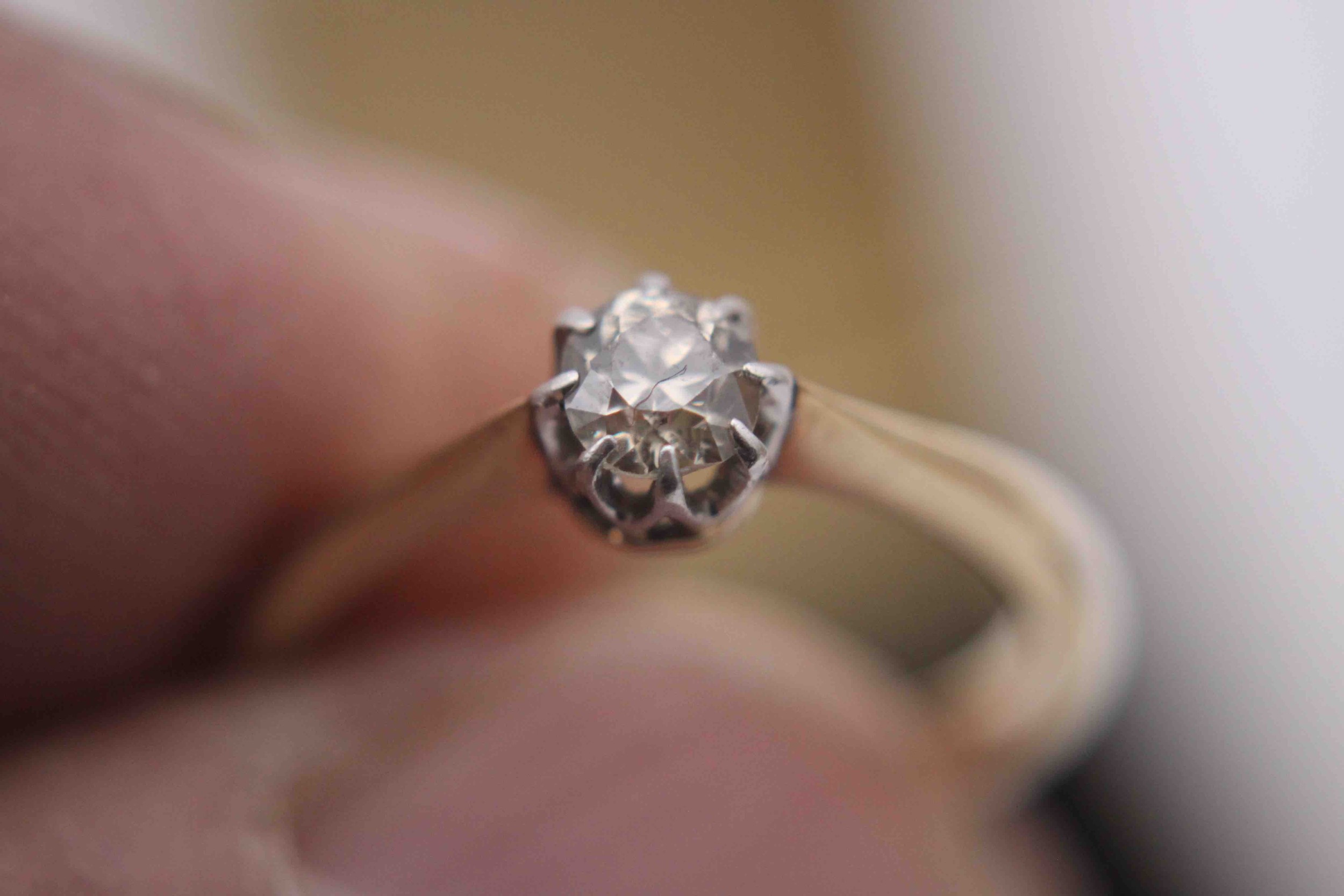 A boxed Edwardian gold and platinum old mine diamond solitaire diamond ring, set to centre with a - Image 6 of 8