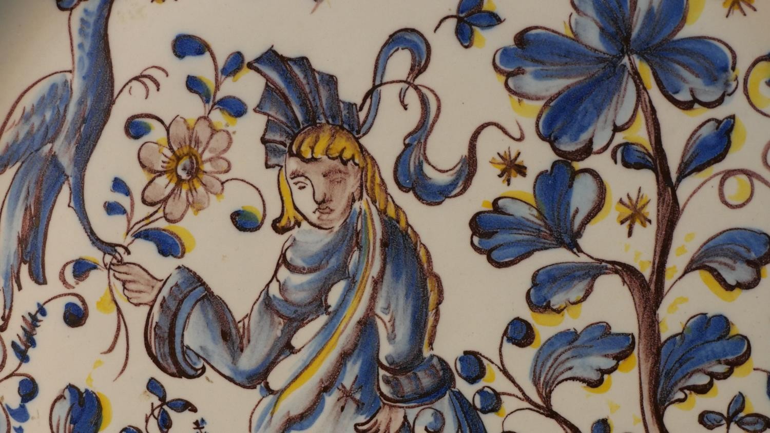 A FCA Sant'Anna Portuguese hand painted ceramic charger with a lady and a bird in the garden along - Image 3 of 10