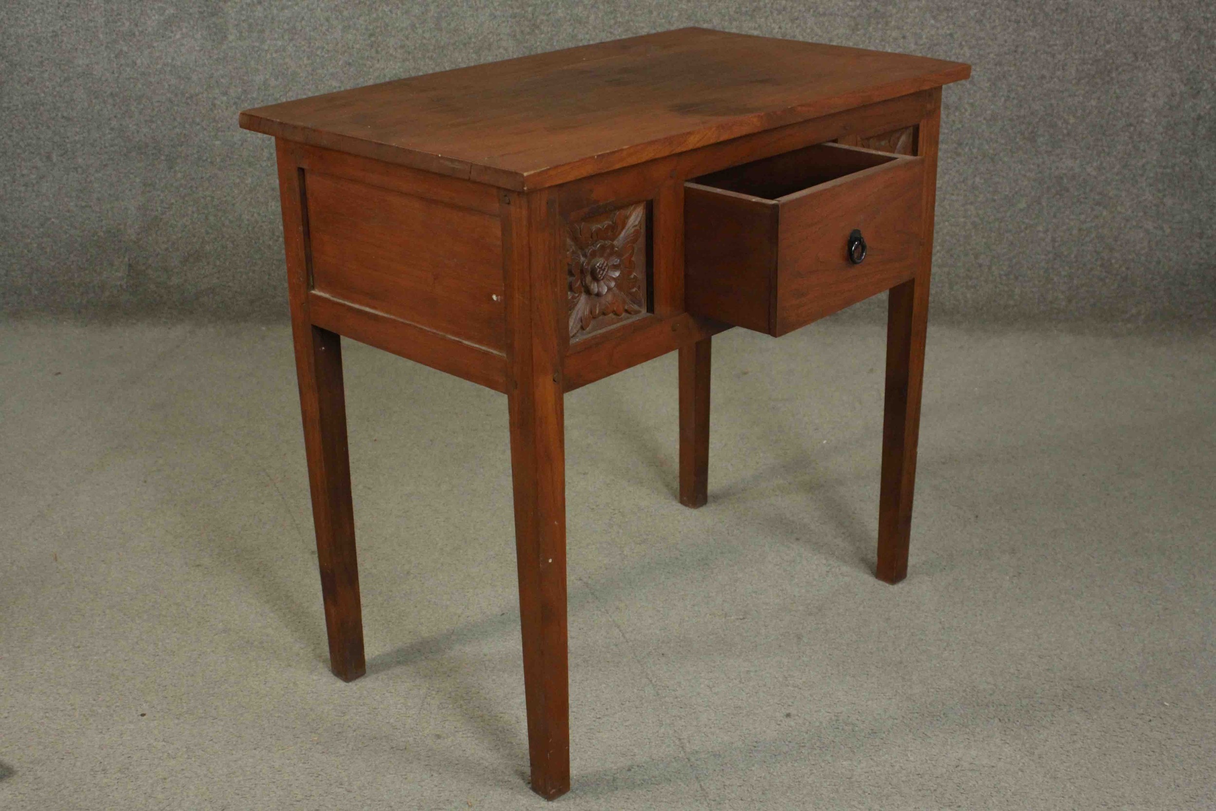 A contemporary Eastern hardwood lowboy, the rectangular top over a single drawer flanked by two - Image 4 of 8
