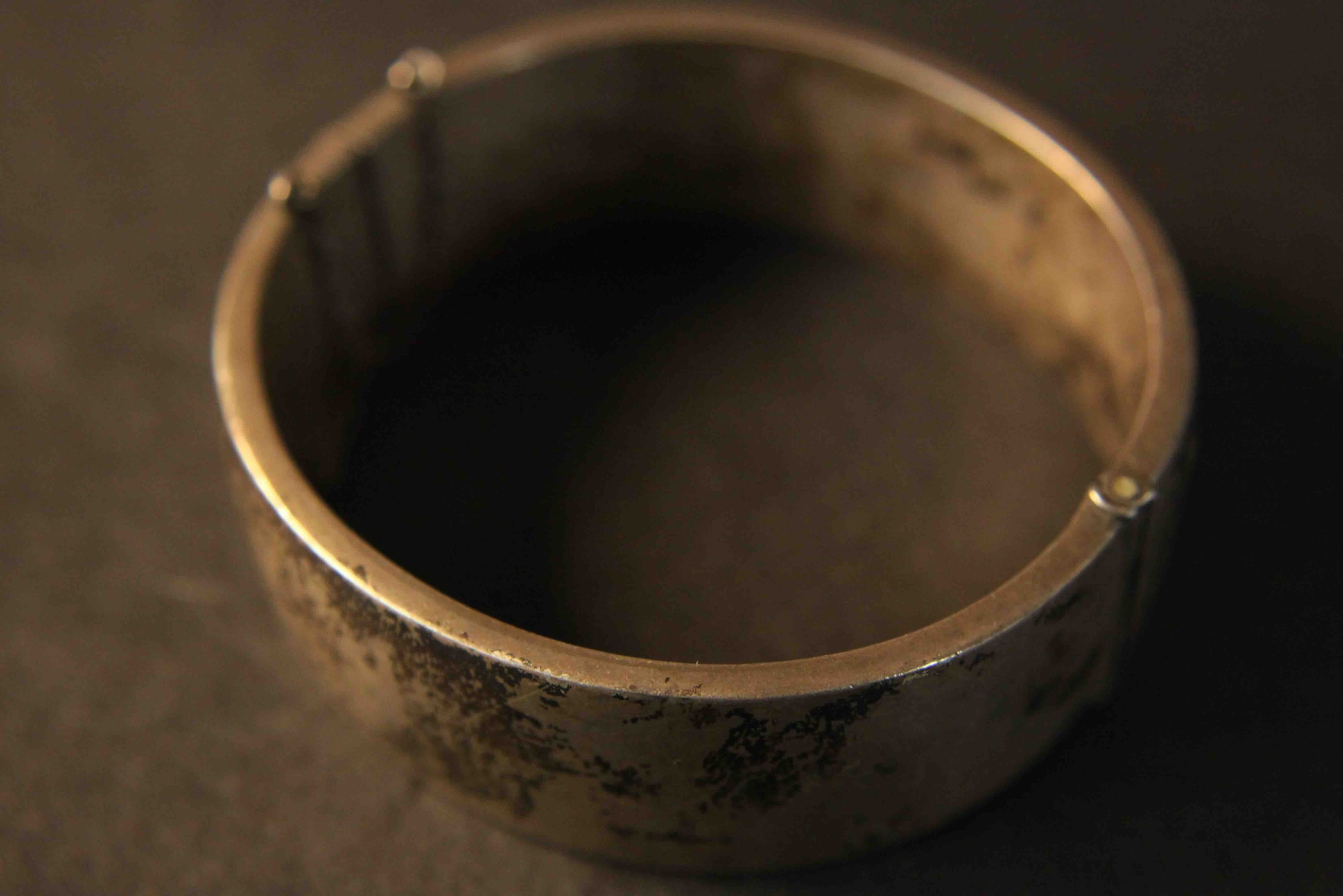 A collection of Oriental silver jewellery, including a engraved silver bangle with push catch and - Image 3 of 21