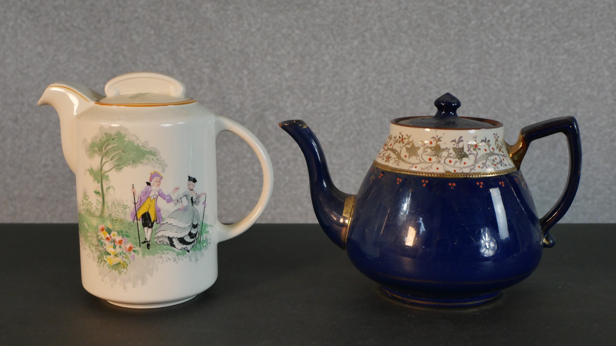 A collection of eight 19th and 20th century tea pots, including a barge ware ceramic tea pot and - Image 12 of 12