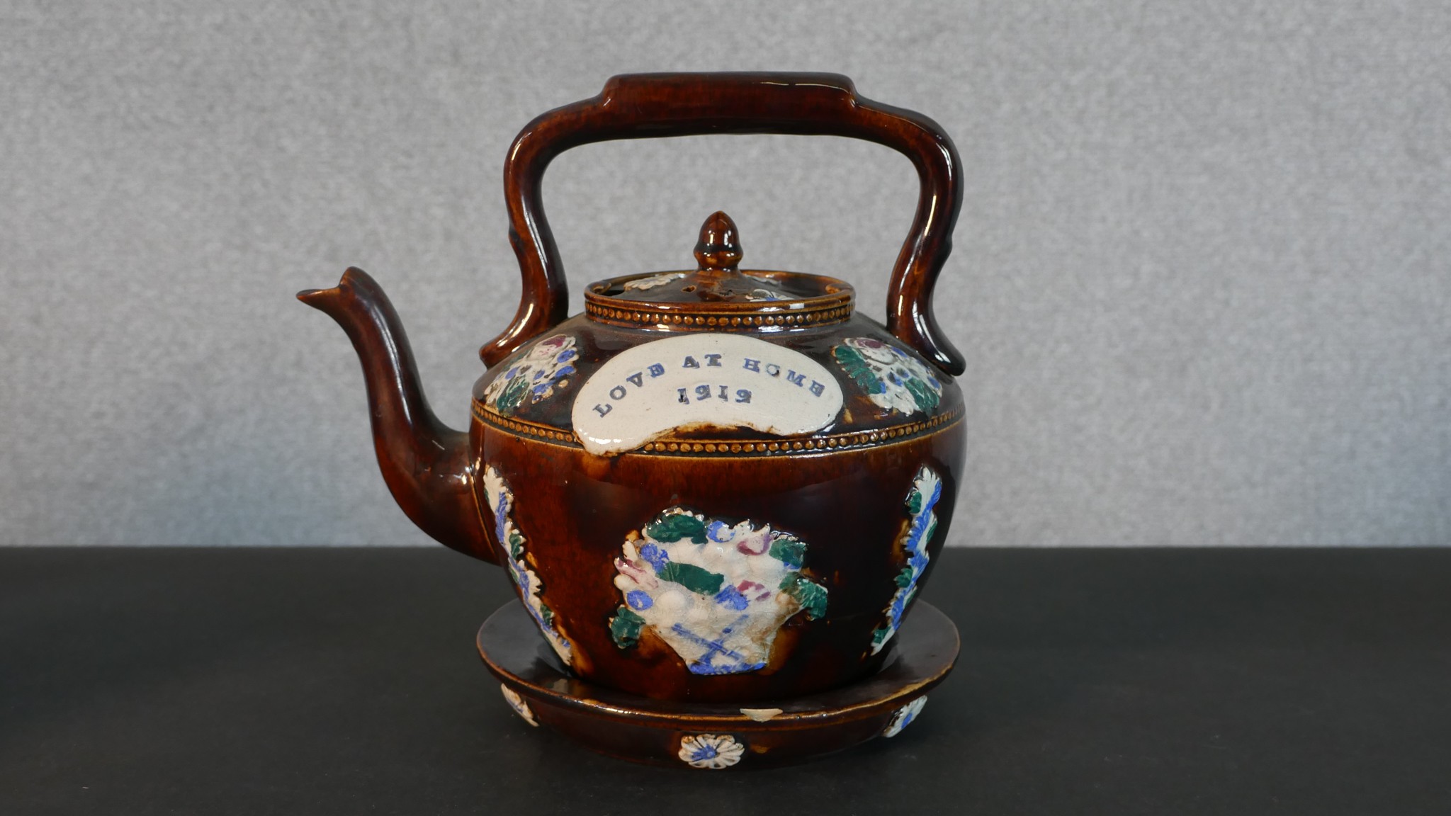 A collection of eight 19th and 20th century tea pots, including a barge ware ceramic tea pot and - Image 3 of 12