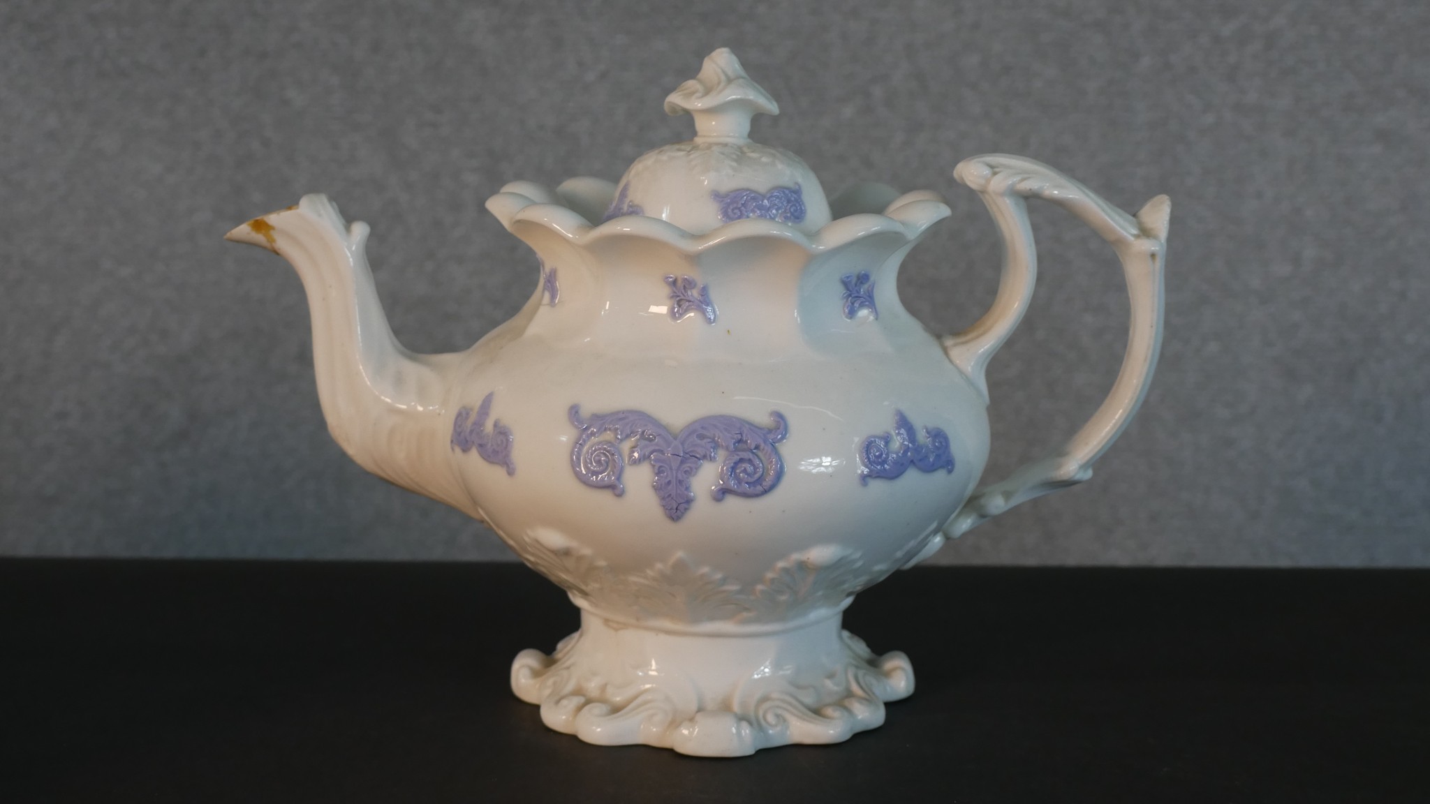 A collection of eight 19th and 20th century tea pots, including a barge ware ceramic tea pot and - Image 2 of 12