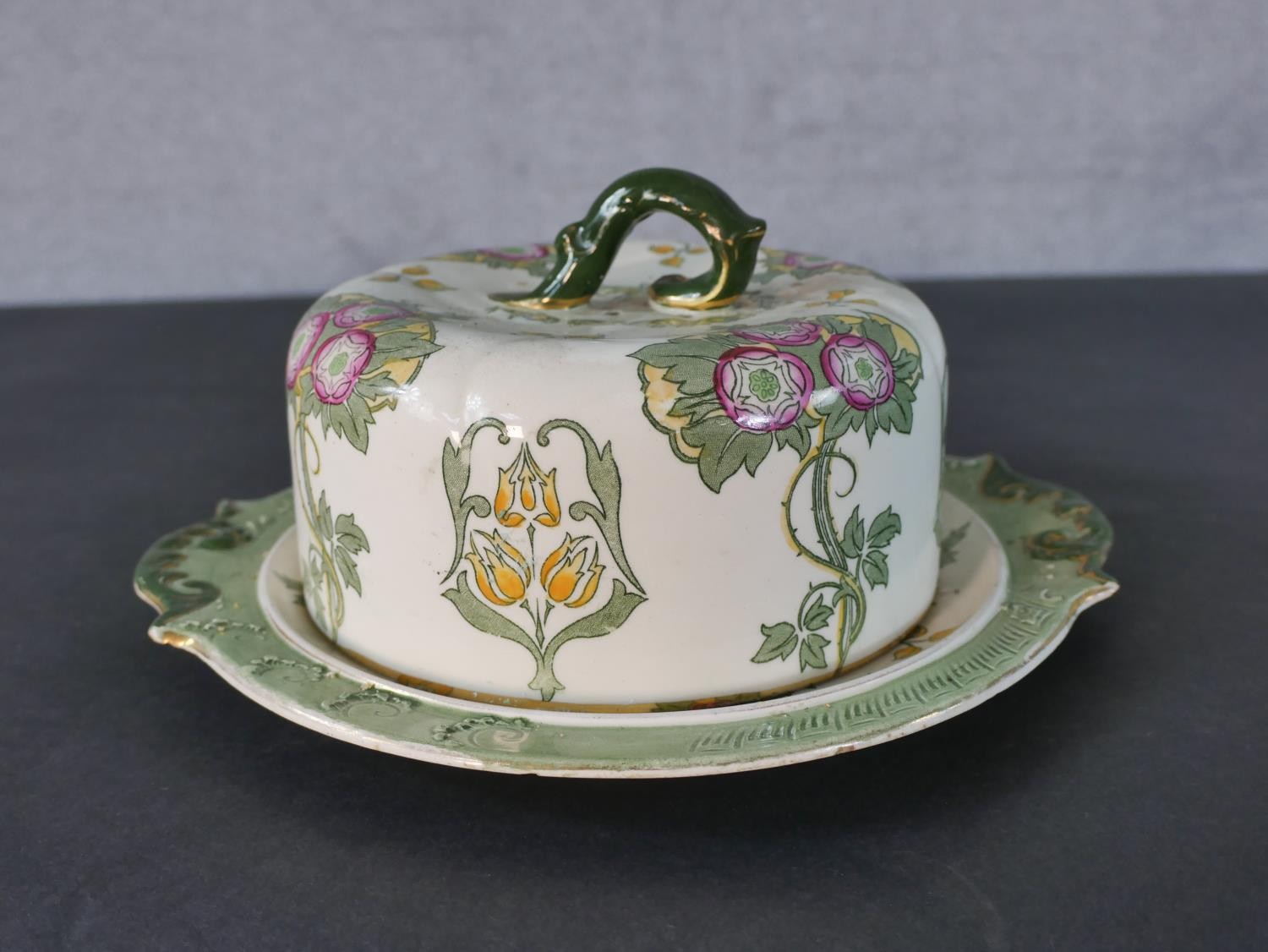 A collection of mixed studio pottery and ceramics, including a Royal Doulton Art Nouveau floral - Image 6 of 10