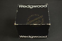 A boxed Richard Guyatt for Wedgwood mug to mark the return of Halley's Comet in 1986. Number 444