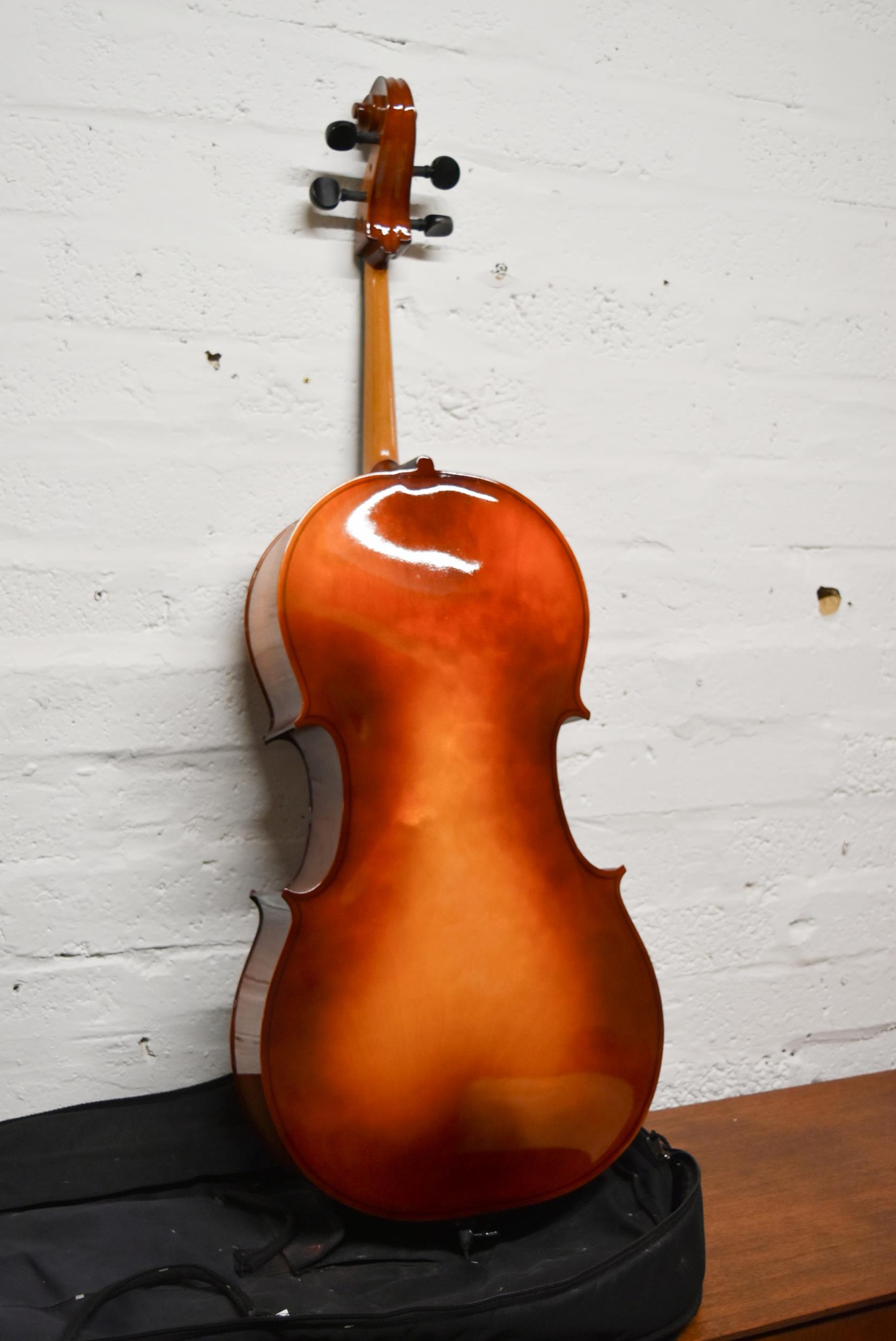 A modern cello and carrying case. - Image 4 of 10