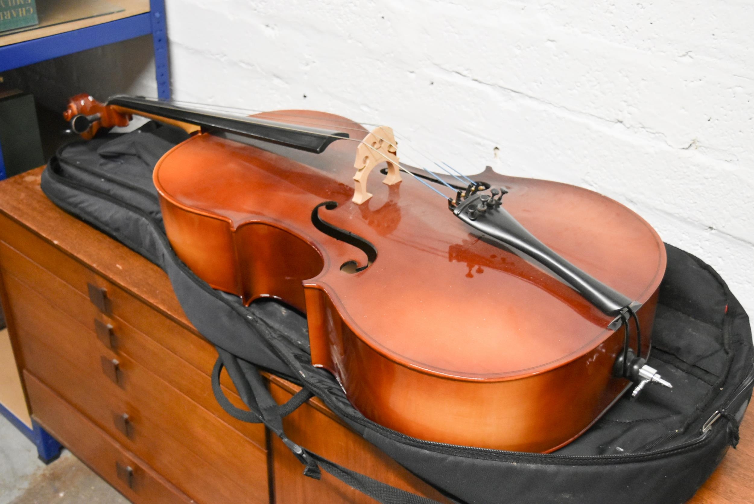 A modern cello and carrying case. - Image 6 of 10