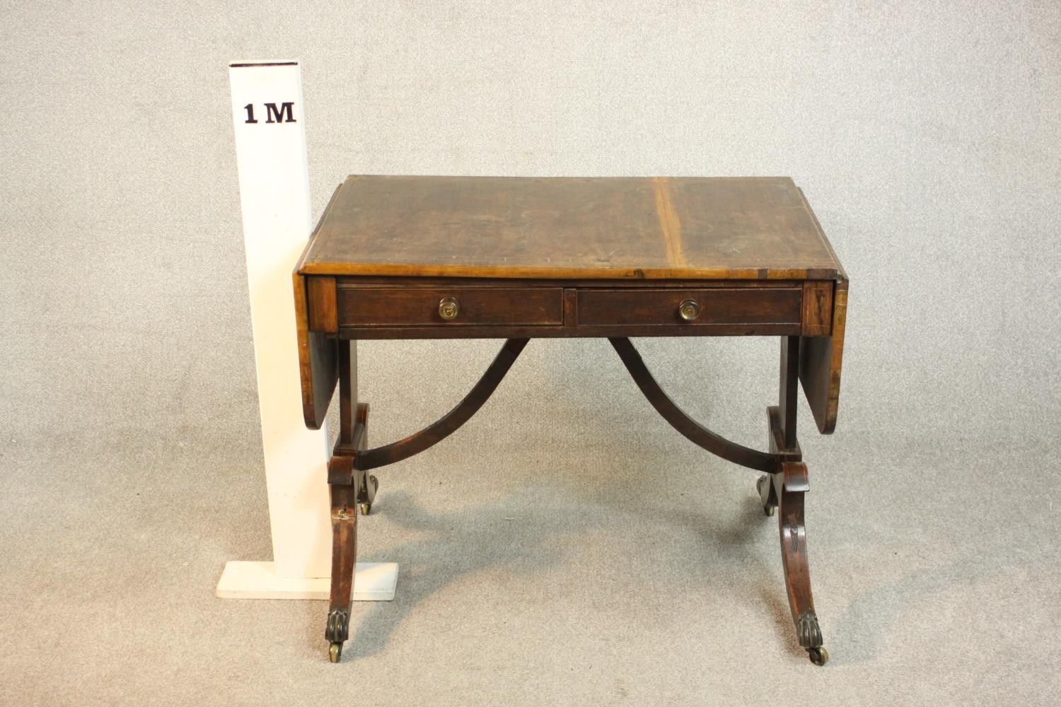 A George III mahogany and crossbanded sofa table with two drop leaves and two drawers, on end - Image 2 of 9