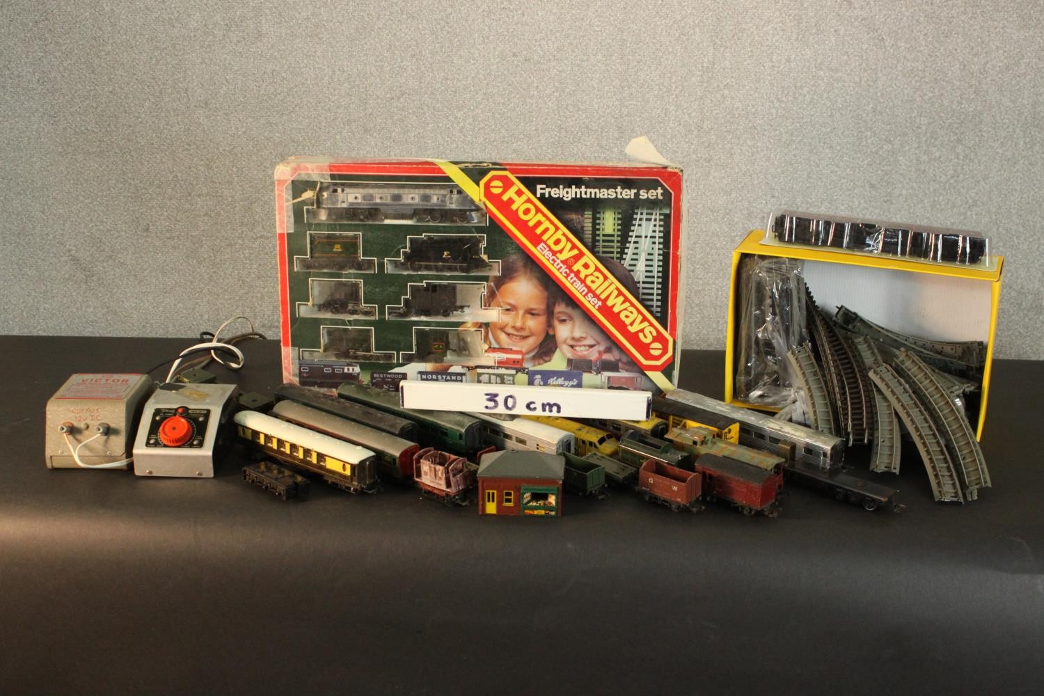 A Hornby Railways Freight Master train set, a Triang electric control box and other vintage - Image 2 of 11