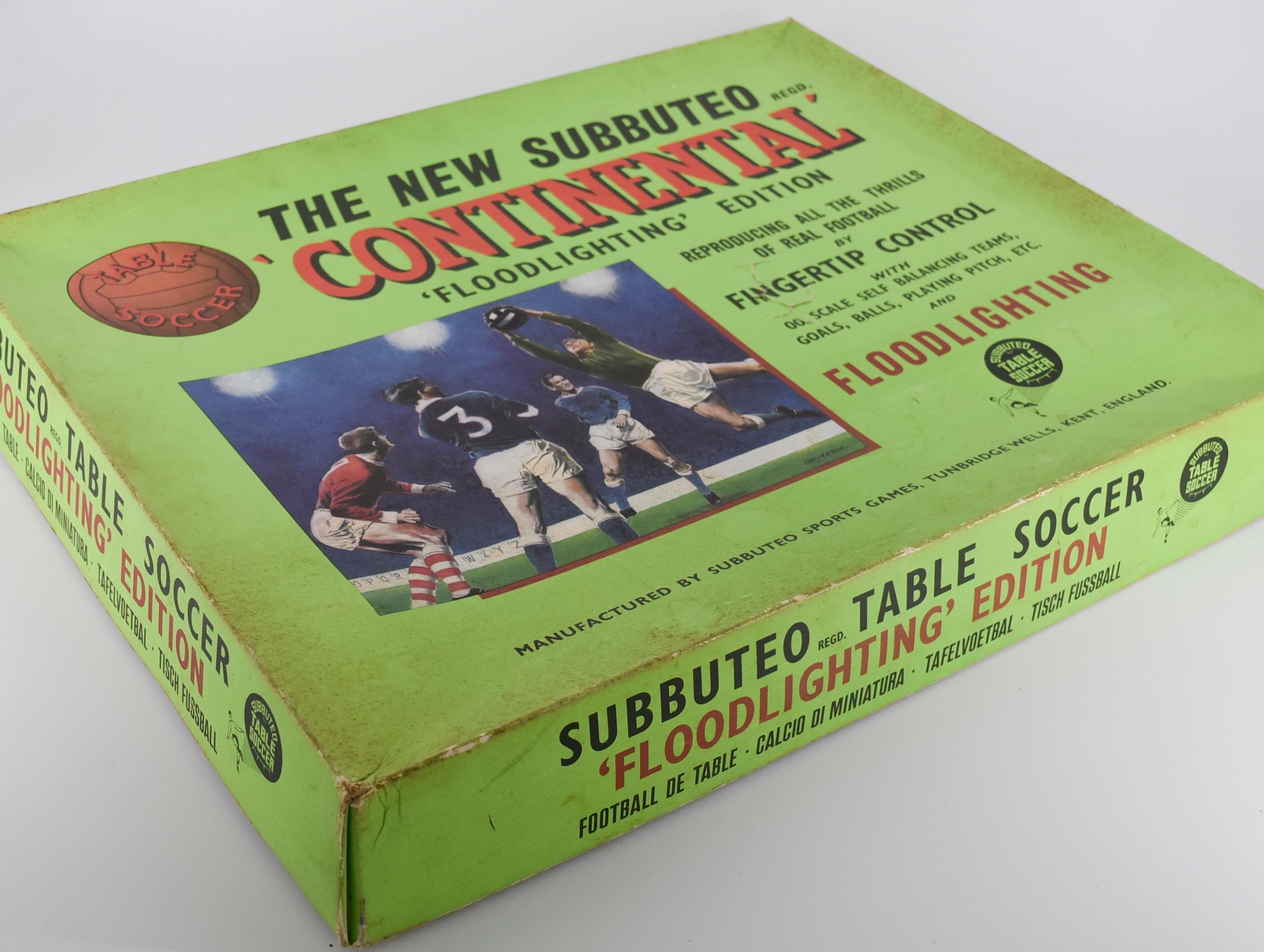 A vintage Subbuteo 'Floodlighting' edition set with box and acrylic pieces. (complete) - Image 4 of 4
