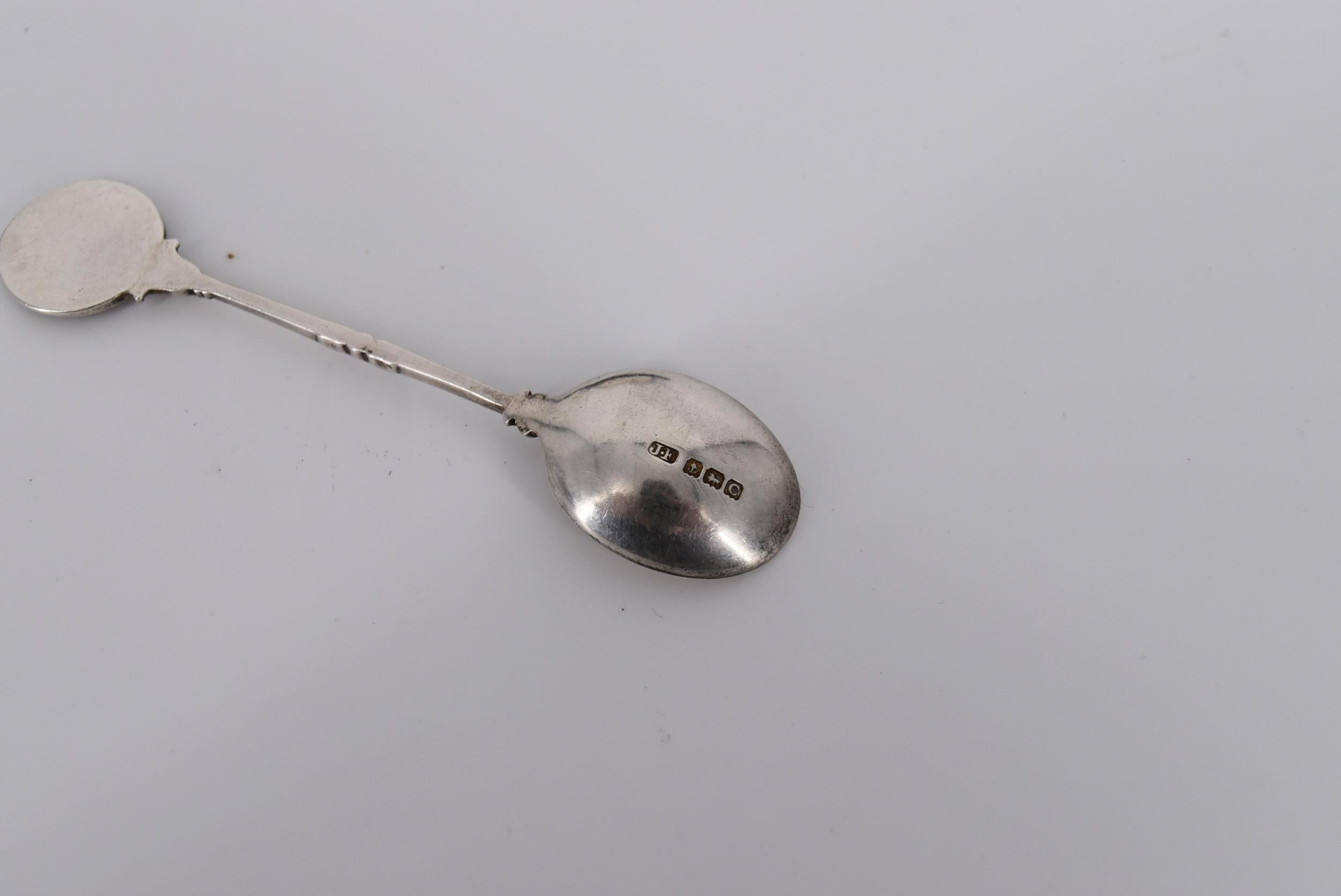 A cased set of silver tea spoons by James Fenton, each of the finials in a relief medal design - Image 4 of 5