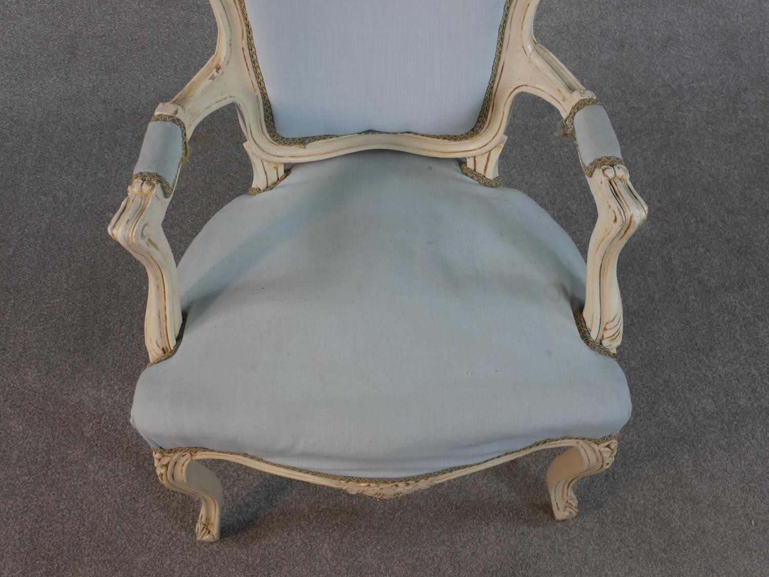 Two French Louis XV style fauteuil armchairs, one gilded and upholstered in silk (upholstery - Image 3 of 9