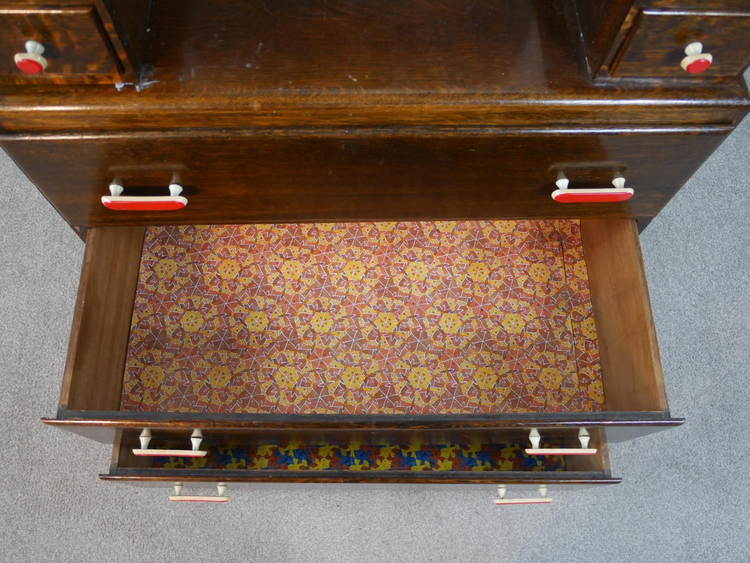 A mid century oak Art Deco style dressing table. H.141 D.80 W.40cm - Image 4 of 6