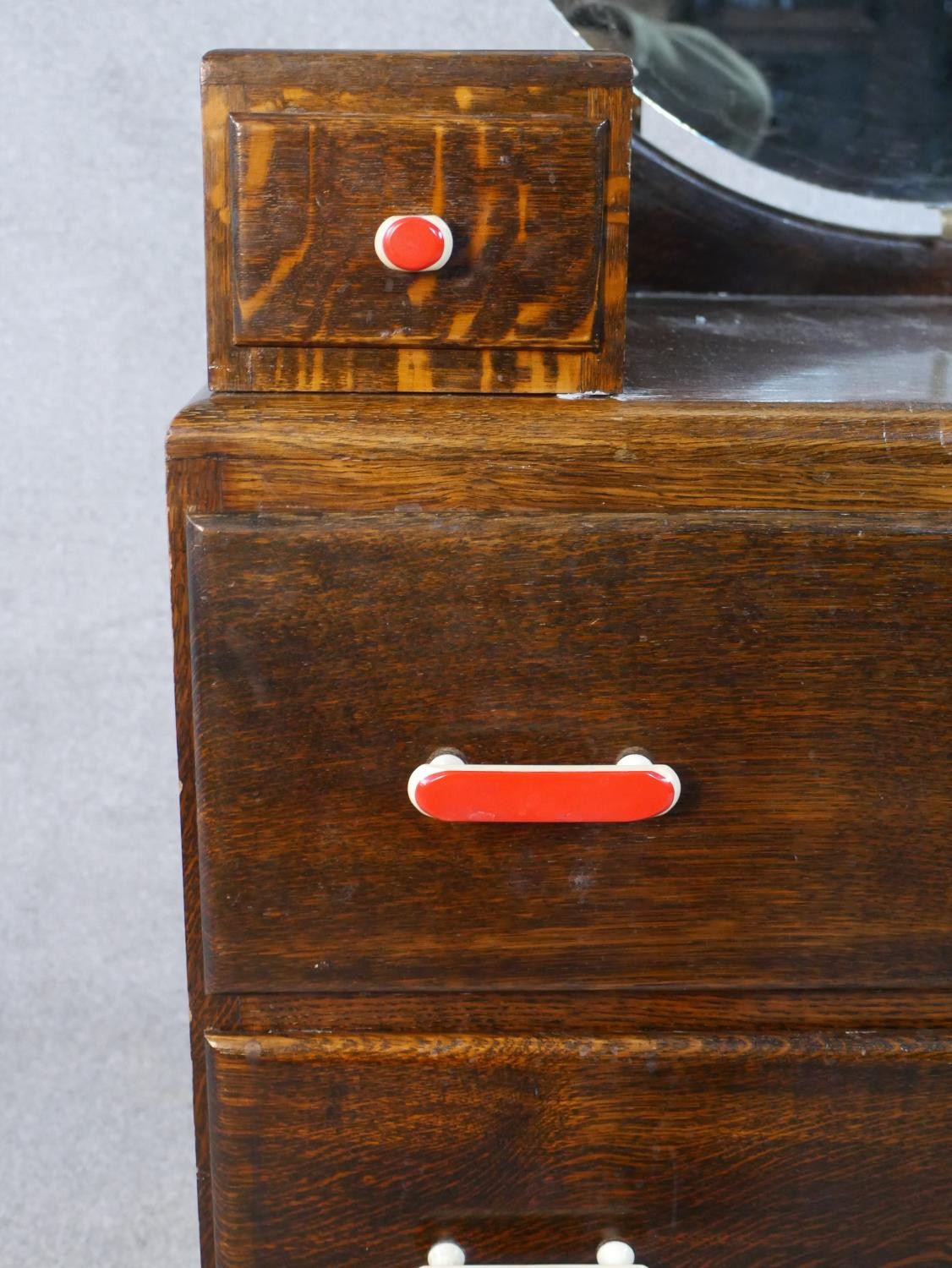 A mid century oak Art Deco style dressing table. H.141 D.80 W.40cm - Image 5 of 6