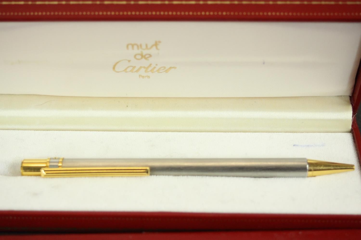 Three pens in boxes, including a cased Cartier "must de Cartier" steel-coloured lacquered metal - Image 5 of 12