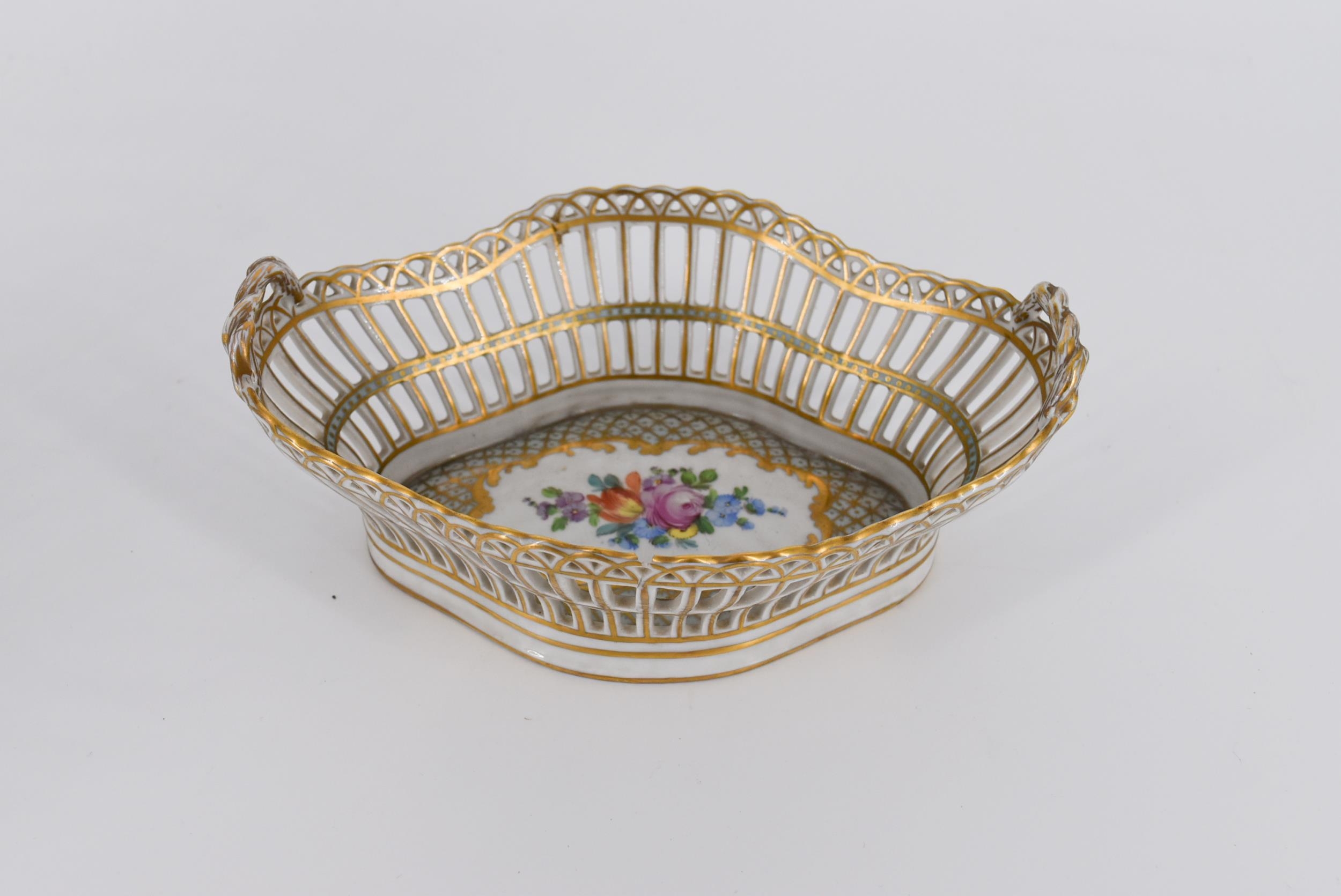 A 20th century Dresden porcelain comport, with a pierced and flared rim, encrusted with flowers, - Image 6 of 8