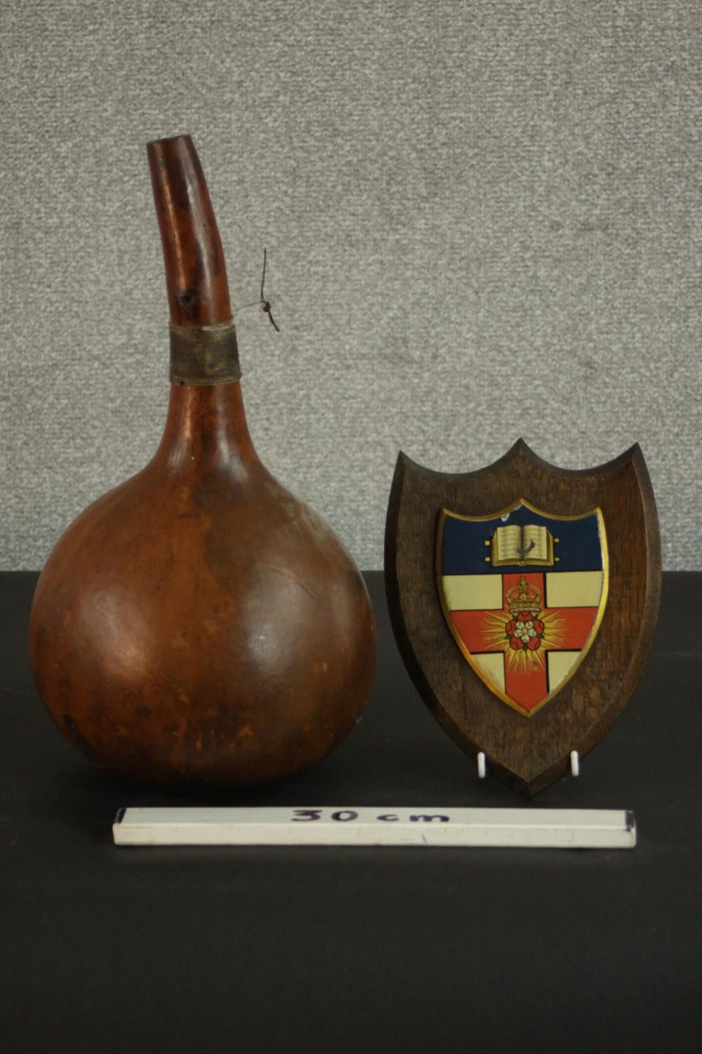 An early 20th century oak heraldic shield with hand painted metal panel to centre with open book and - Image 2 of 7