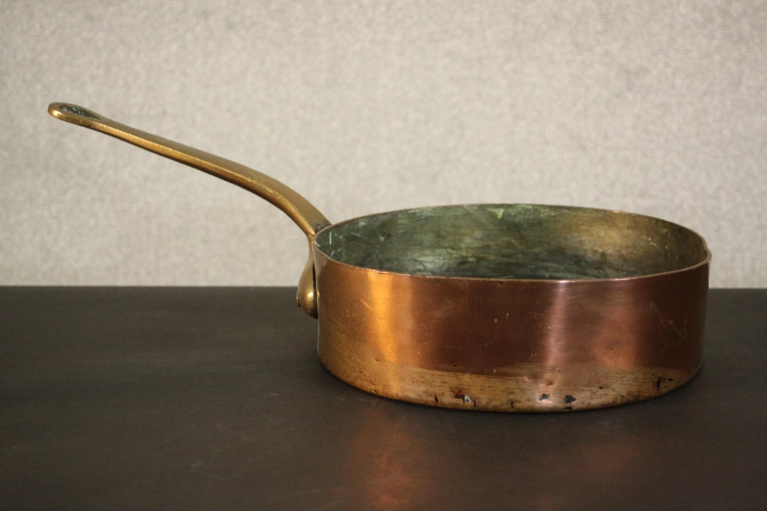 Three 19th century brass and copper pans. H.8 Dia.26cm. (largest) - Image 4 of 10