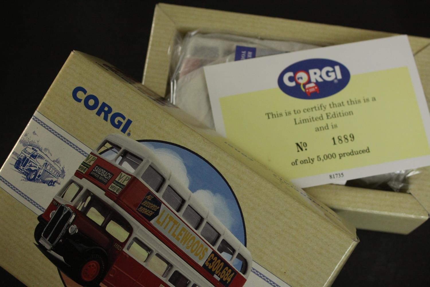 A boxed AEC Routemaster Bus, Oxford Die-cast NRM002, London Transport (1979 Shillibeer Omnibus - Image 13 of 21