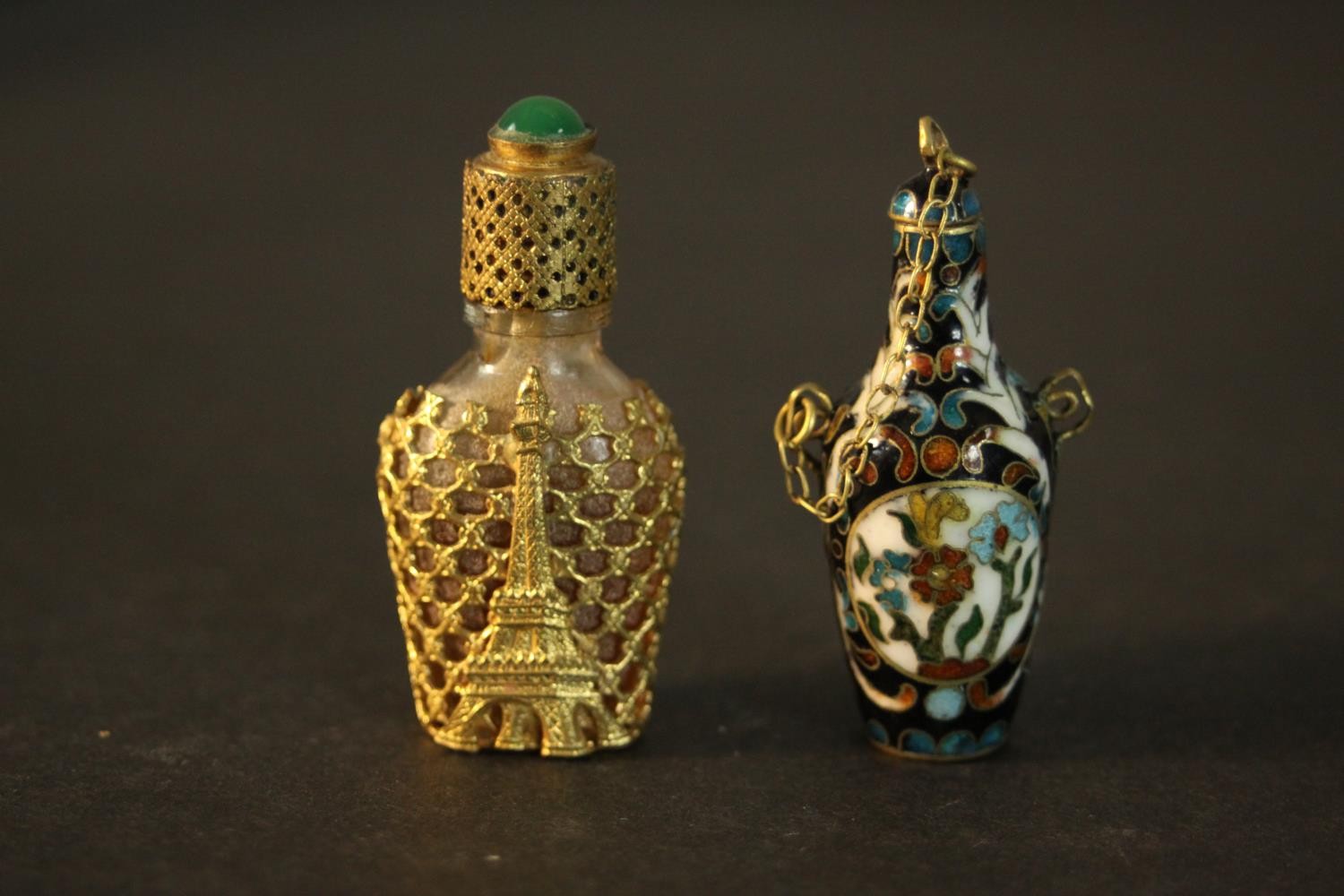 A collection of perfume and snuff bottles, including nine hand blown glass Egyptian bottles with - Image 8 of 11
