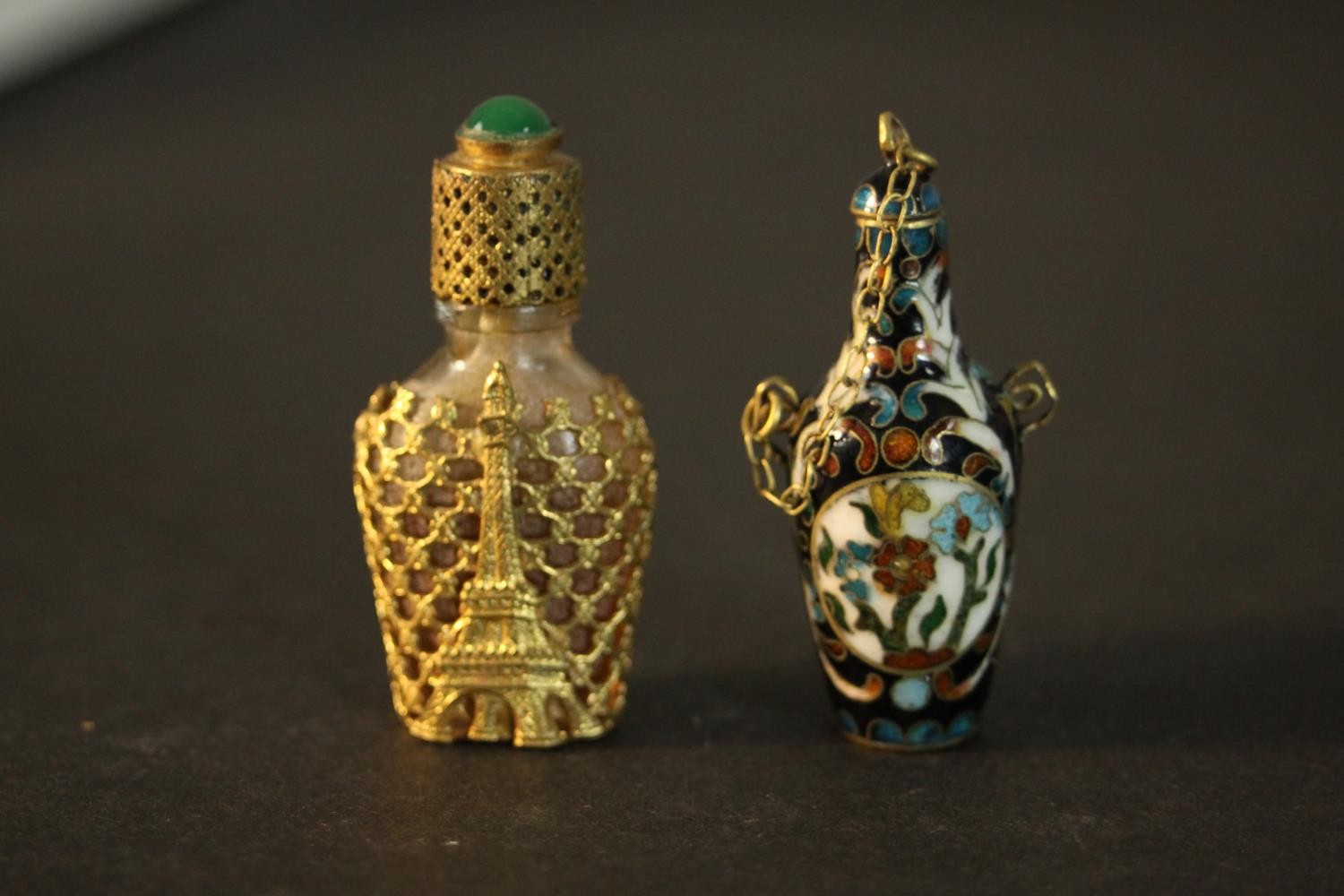 A collection of perfume and snuff bottles, including nine hand blown glass Egyptian bottles with - Image 7 of 11