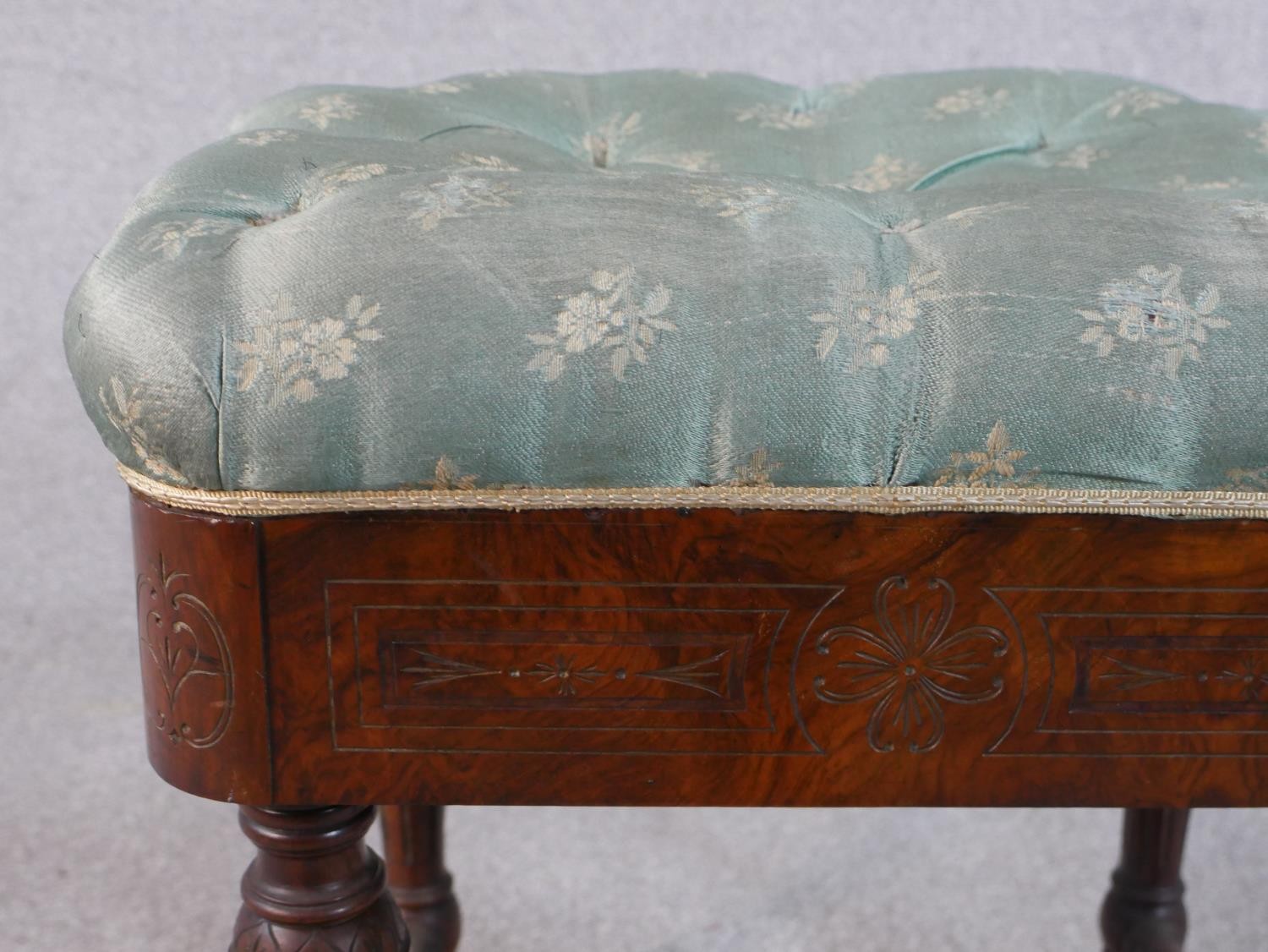 A Victorian James Shoolbred figured walnut piano stool, the buttoned seat upholstered in blue - Image 4 of 6