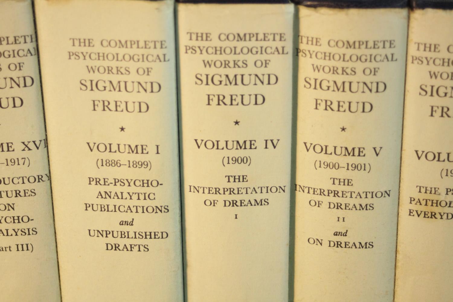 Sixteen volumes of the Complete Psychological Works of Sigmund Freud and other works by Sigmund - Image 5 of 7