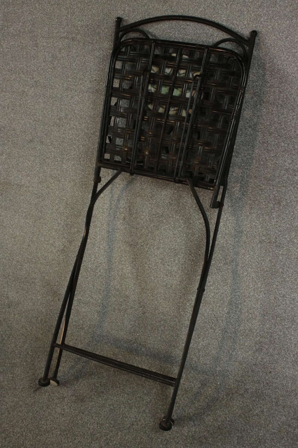 A wrought iron folding chair, the back with circular mosaic, over a slatted seat. - Image 7 of 7