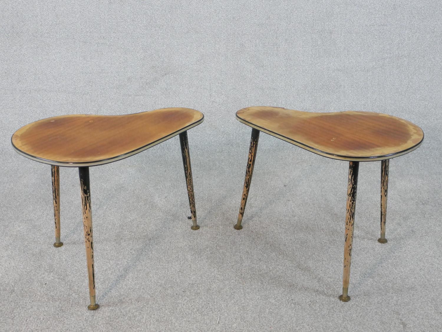 A pair of mid century shaped top occasional tables with lacquered tops on dansette supports. H.40 - Image 4 of 4