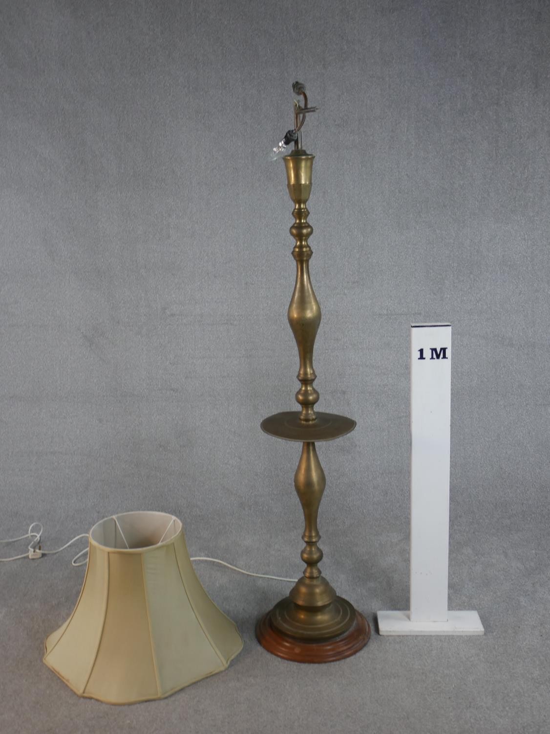 A 20th century turned brass standard lamp, on a circular base with a turned wood foot. H.164cm - Image 2 of 7