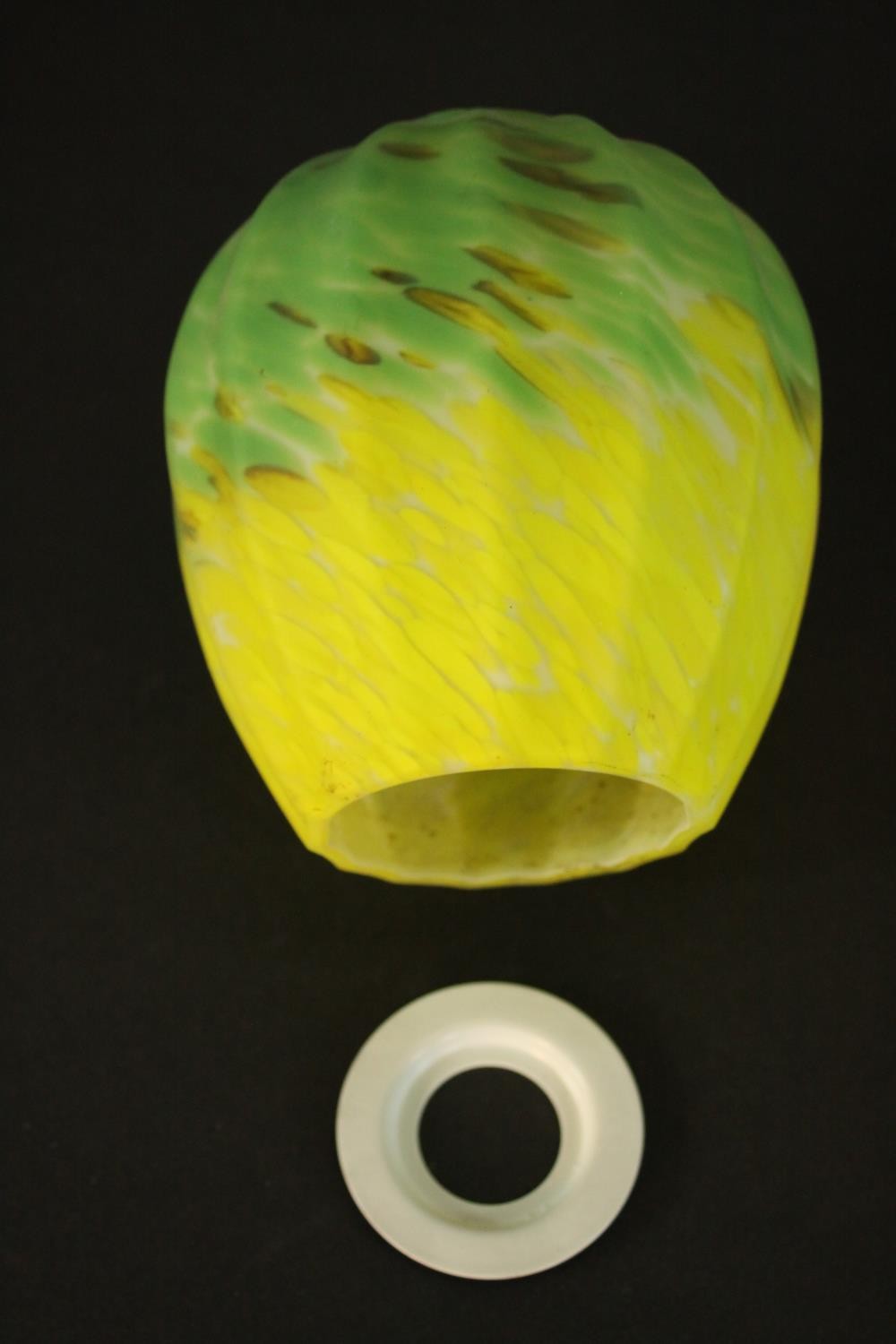 Three Murano glass swirl design green and yellow gradient lamp shades. H.15 Dia.13cm. (each) - Image 7 of 7