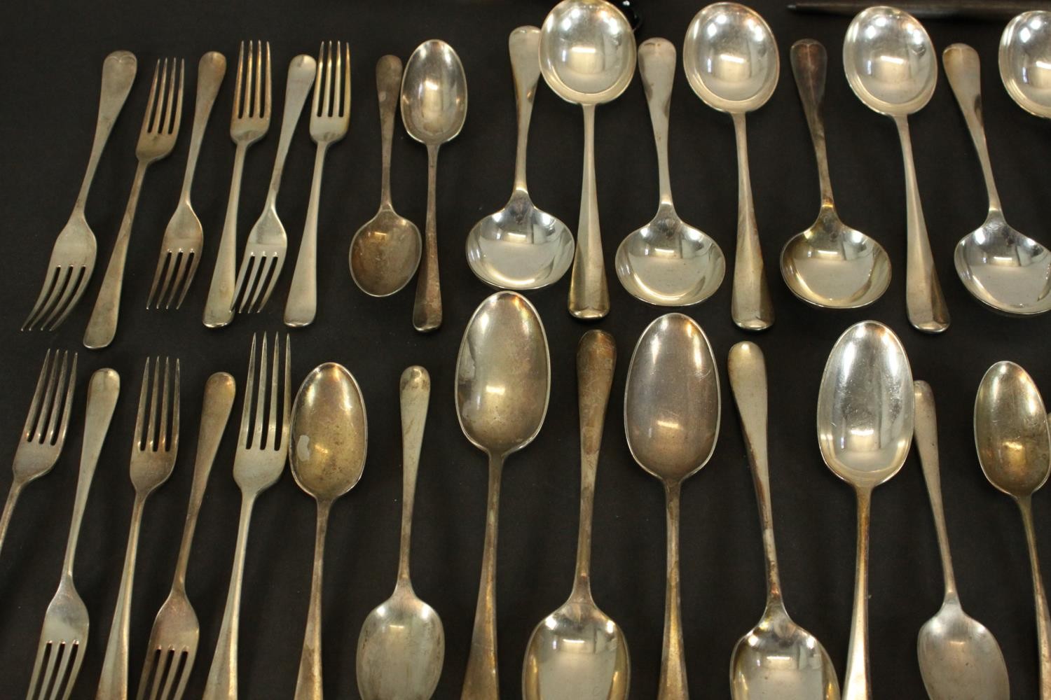 A collection of various silver plate cutlery, including a knife sharpener with antler handle, shoe - Image 3 of 5