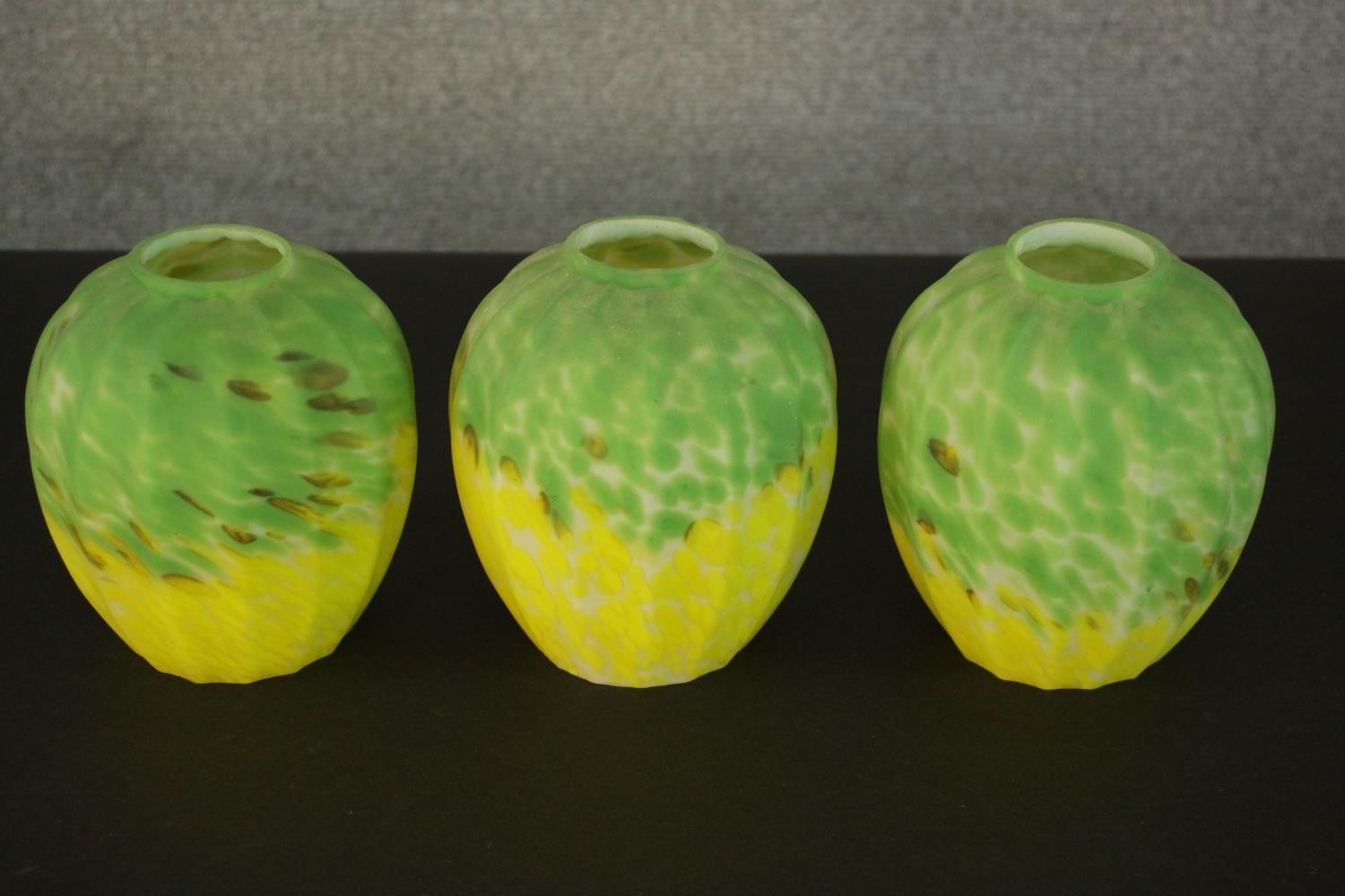 Three Murano glass swirl design green and yellow gradient lamp shades. H.15 Dia.13cm. (each) - Image 2 of 7