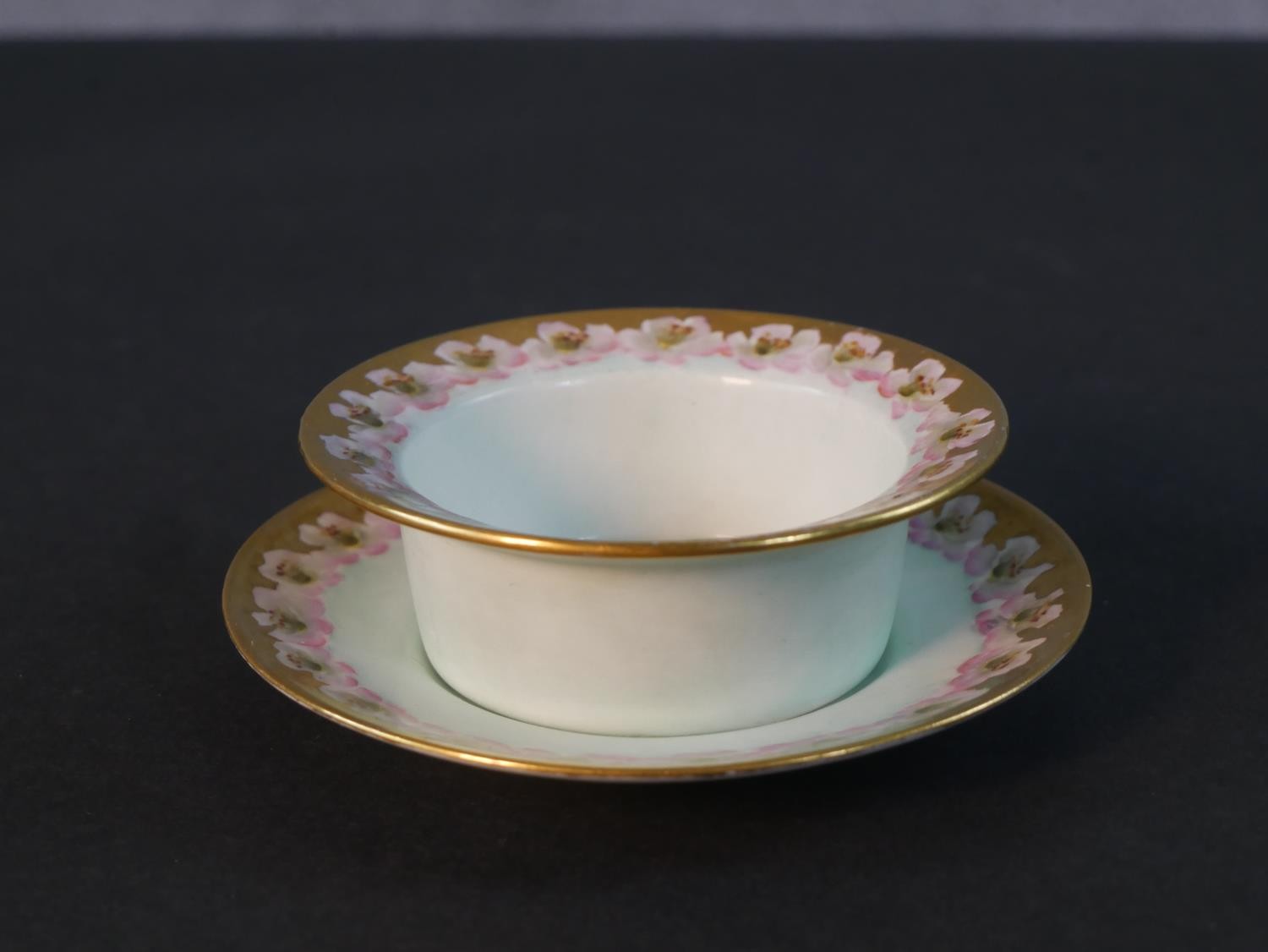 A collection of hand painted porcelain, including a Royal Vienna pin dish hand painted with a - Image 4 of 13