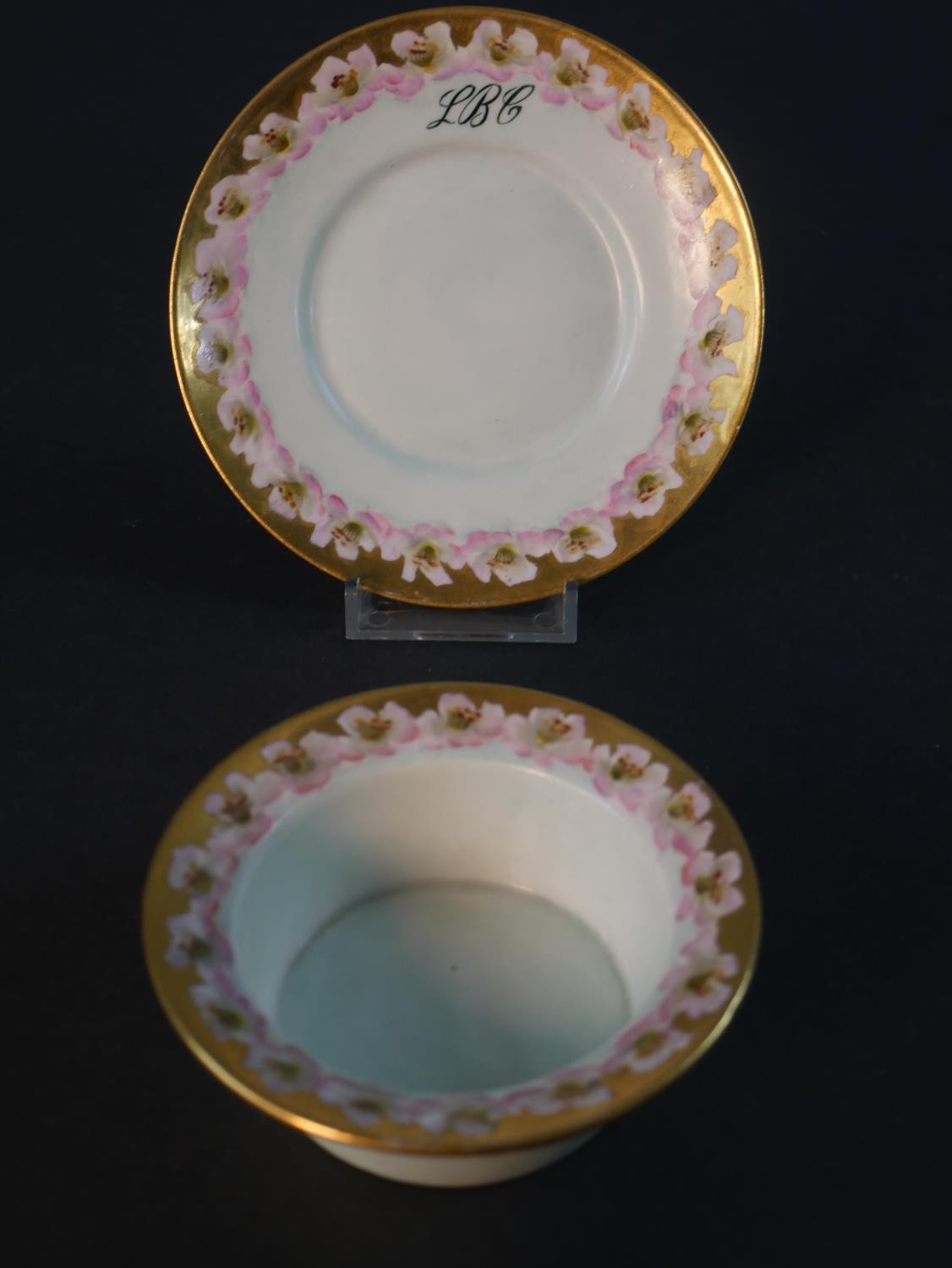 A collection of hand painted porcelain, including a Royal Vienna pin dish hand painted with a - Image 5 of 13