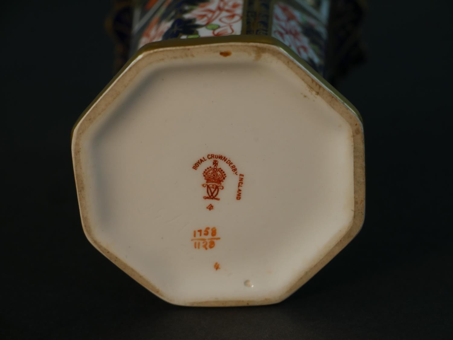 A collection of nine hand painted and gilded Imari and Japan design Crown Derby pieces, including - Image 6 of 11
