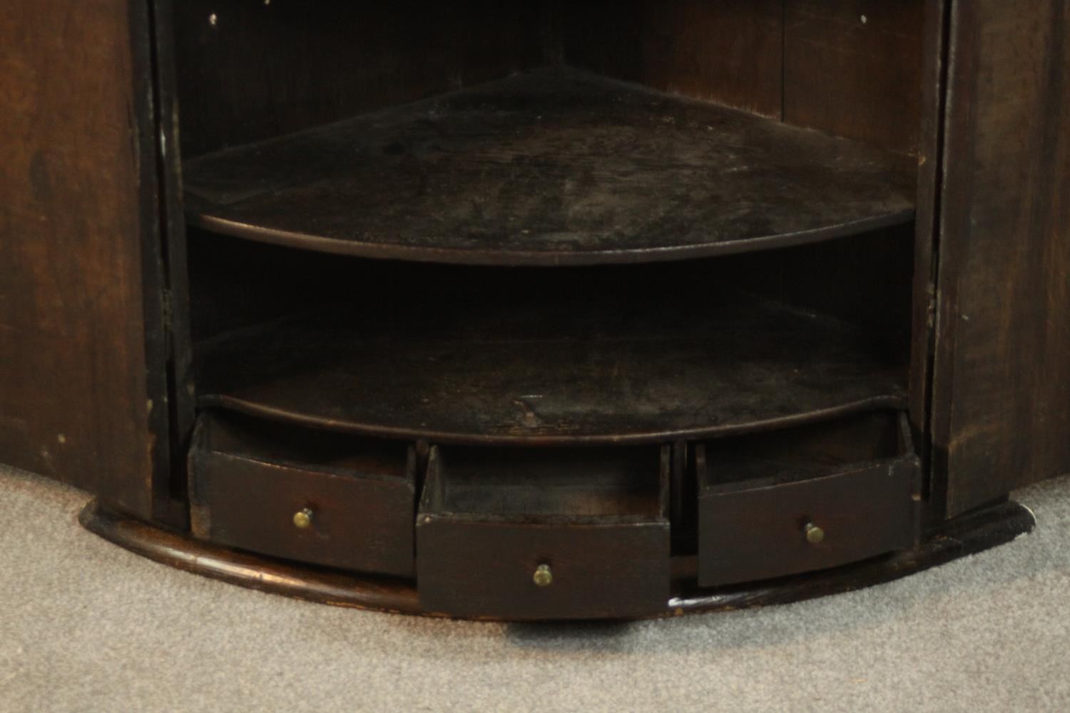 An 18th century bow front corner cabinet, with two doors enclosing shelves and three short - Image 5 of 7