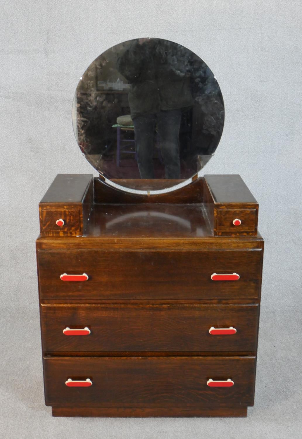 A mid century oak Art Deco style dressing table. H.141 D.80 W.40cm