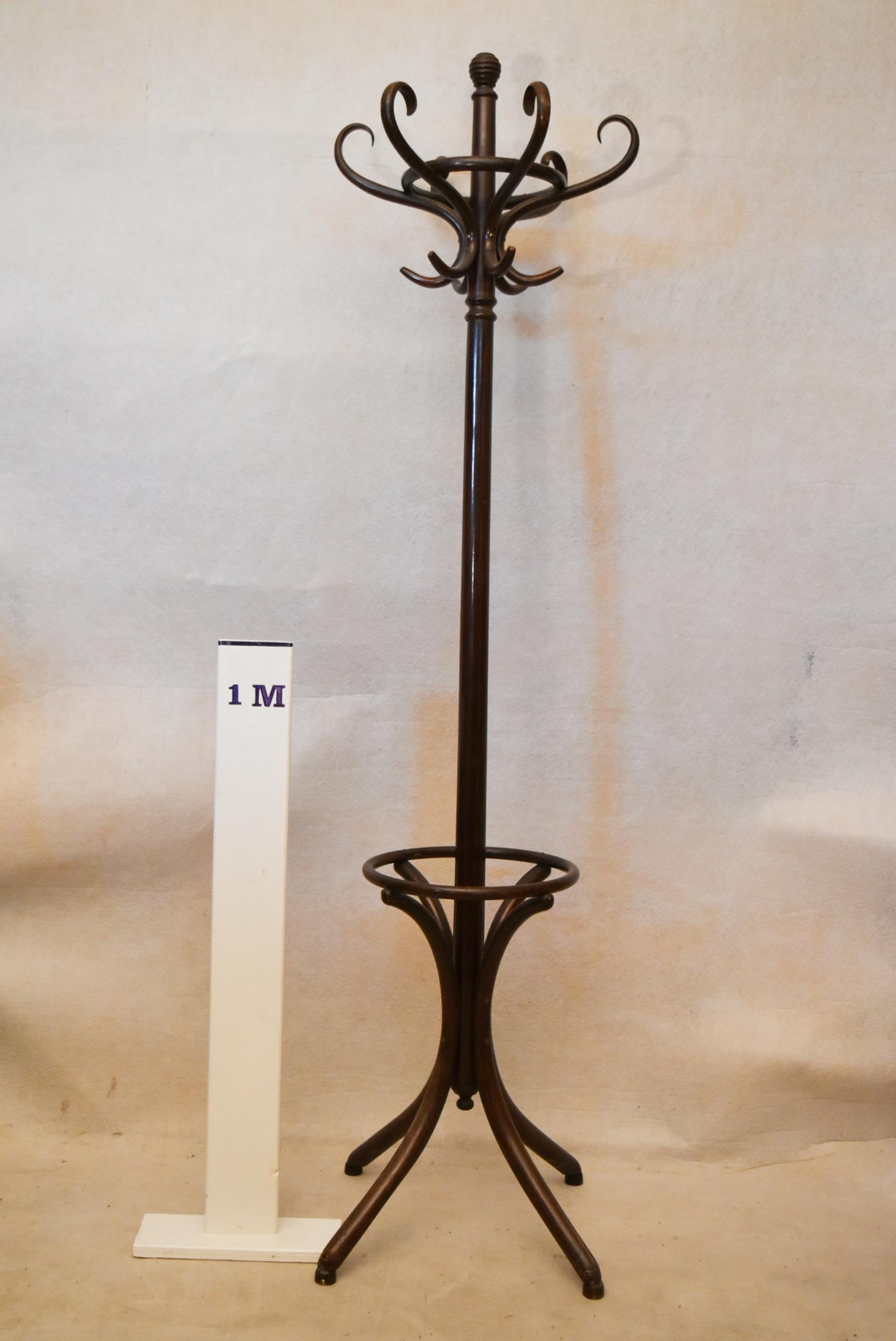 An early 20th century bentwood hat and coat stand, with six S shaped hooks, on four curved feet. - Image 2 of 4