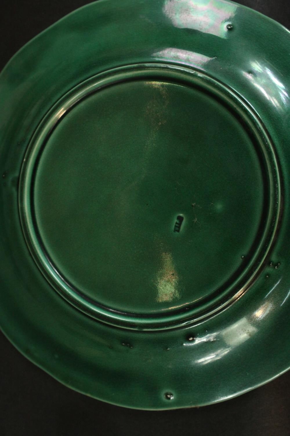 A collection of Royal Doulton Merryweather plates and bowls, along with a 19th century green glaze - Image 8 of 14