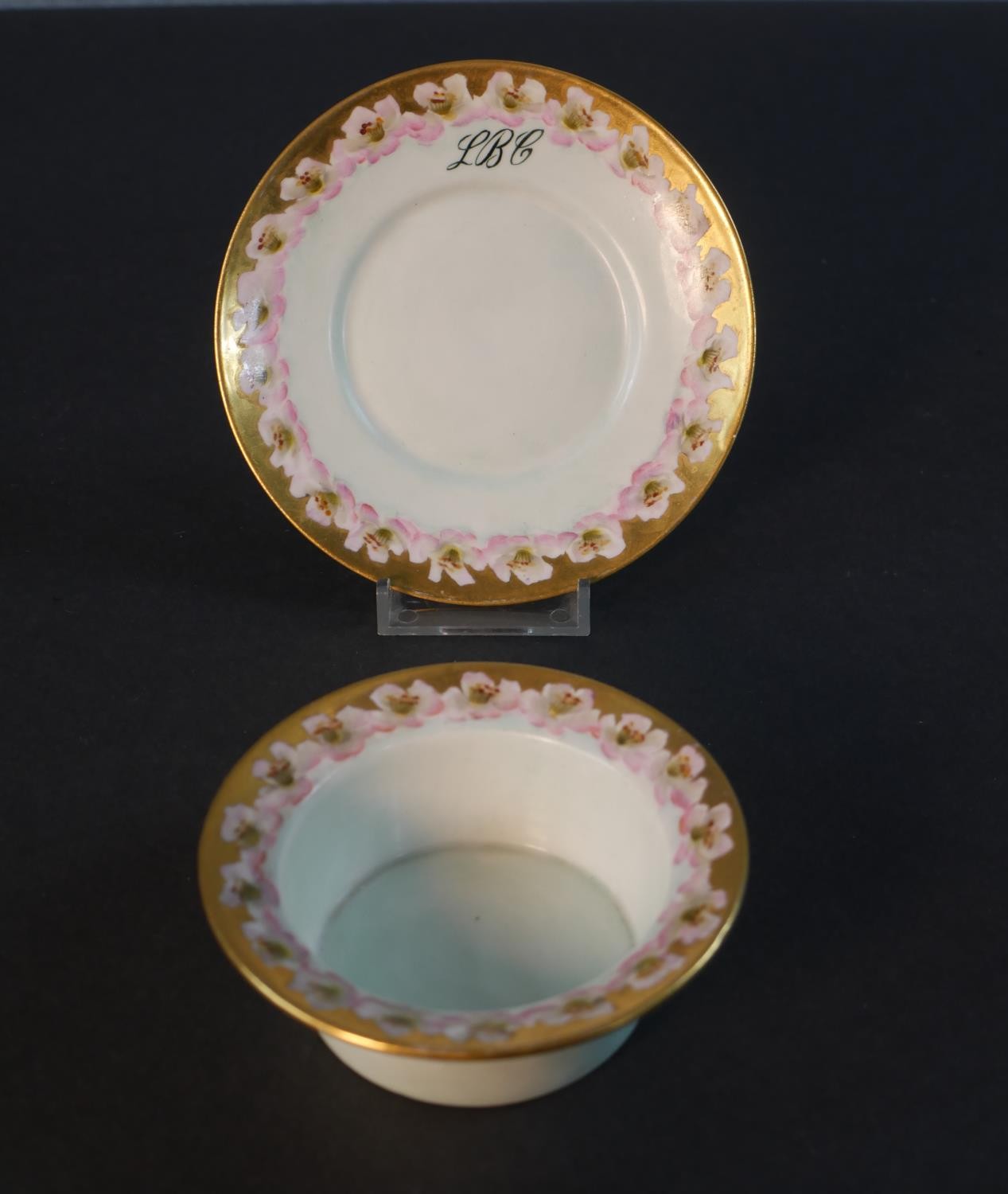 A collection of hand painted porcelain, including a Royal Vienna pin dish hand painted with a - Image 6 of 13