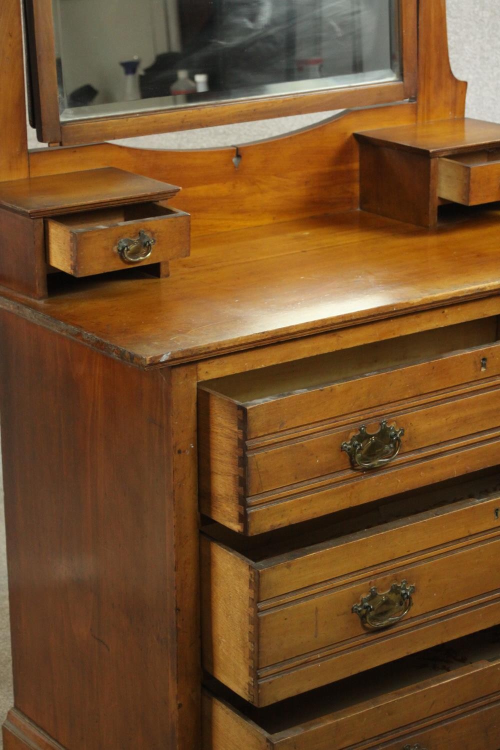 A late Victorian dressing chest, with a rectangular bevelled mirror over two small drawers, above - Image 7 of 9