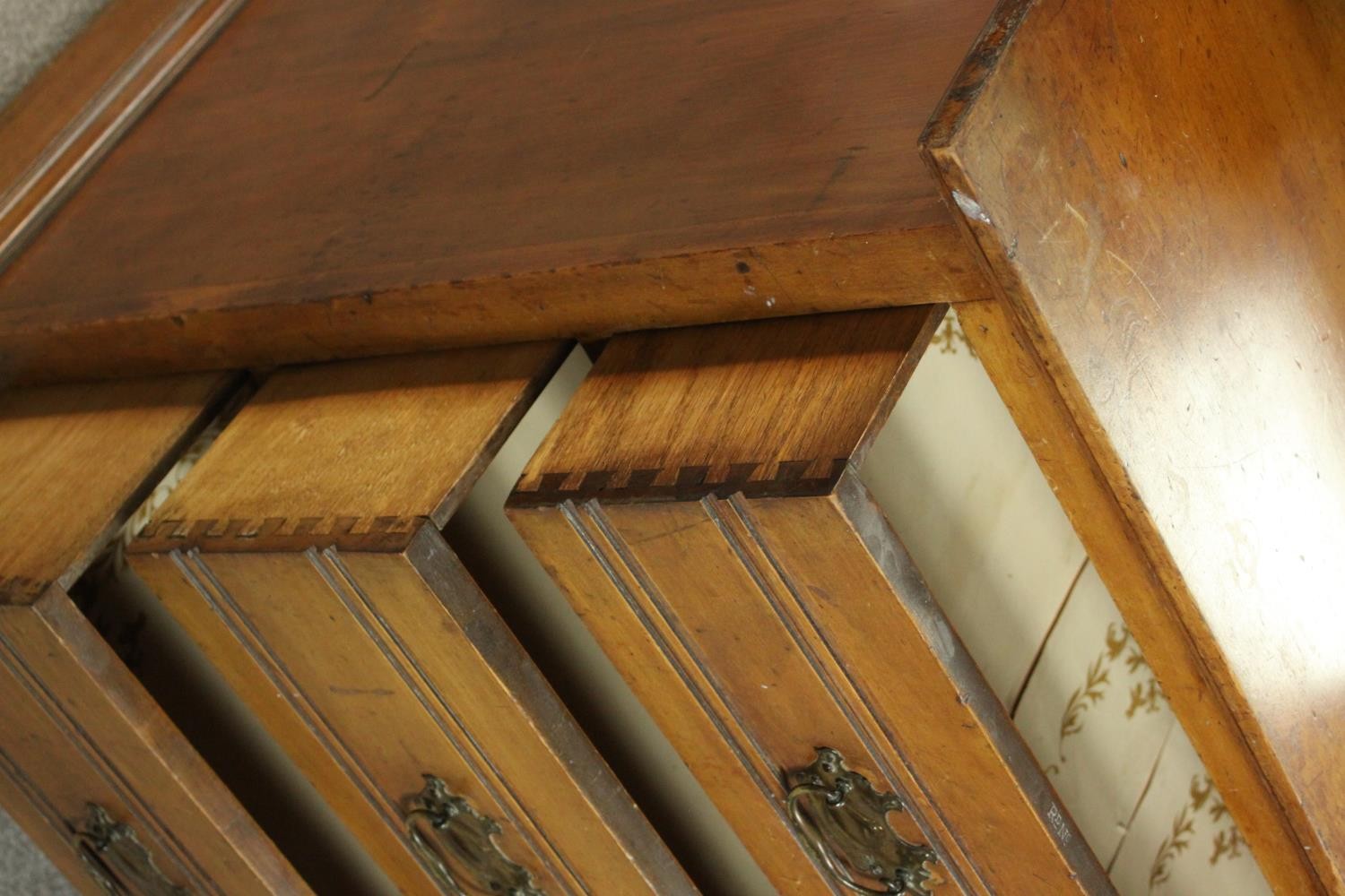 A late Victorian dressing chest, with a rectangular bevelled mirror over two small drawers, above - Image 9 of 9