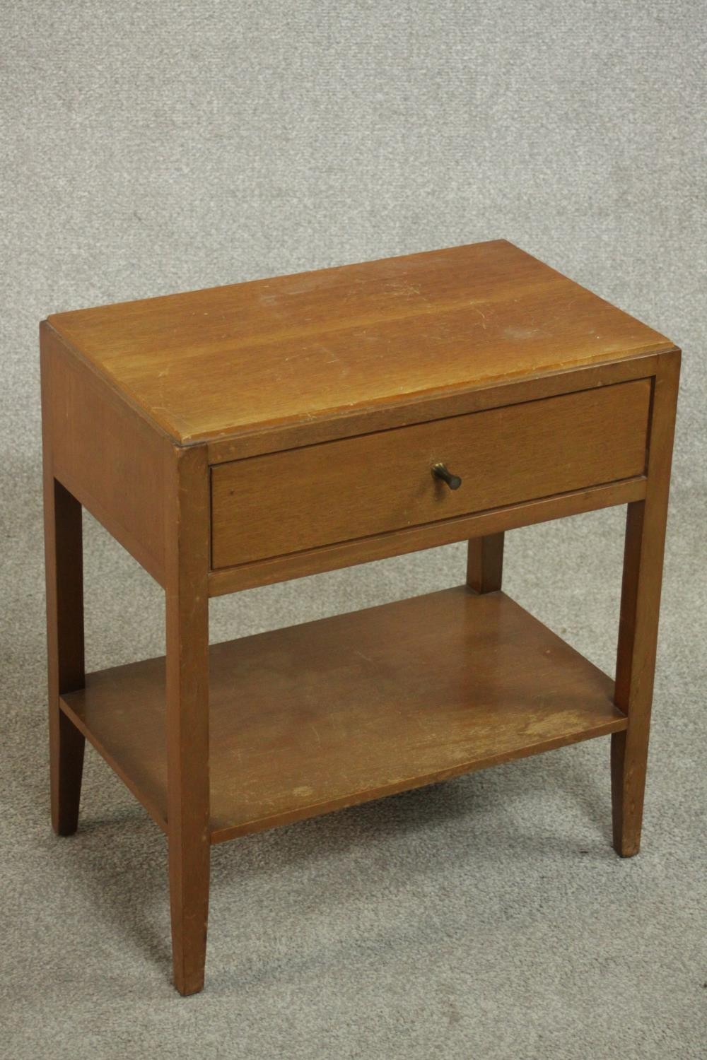A mid 20th century Heal's style oak bedside table, with a single drawer over an undertier on - Image 3 of 4